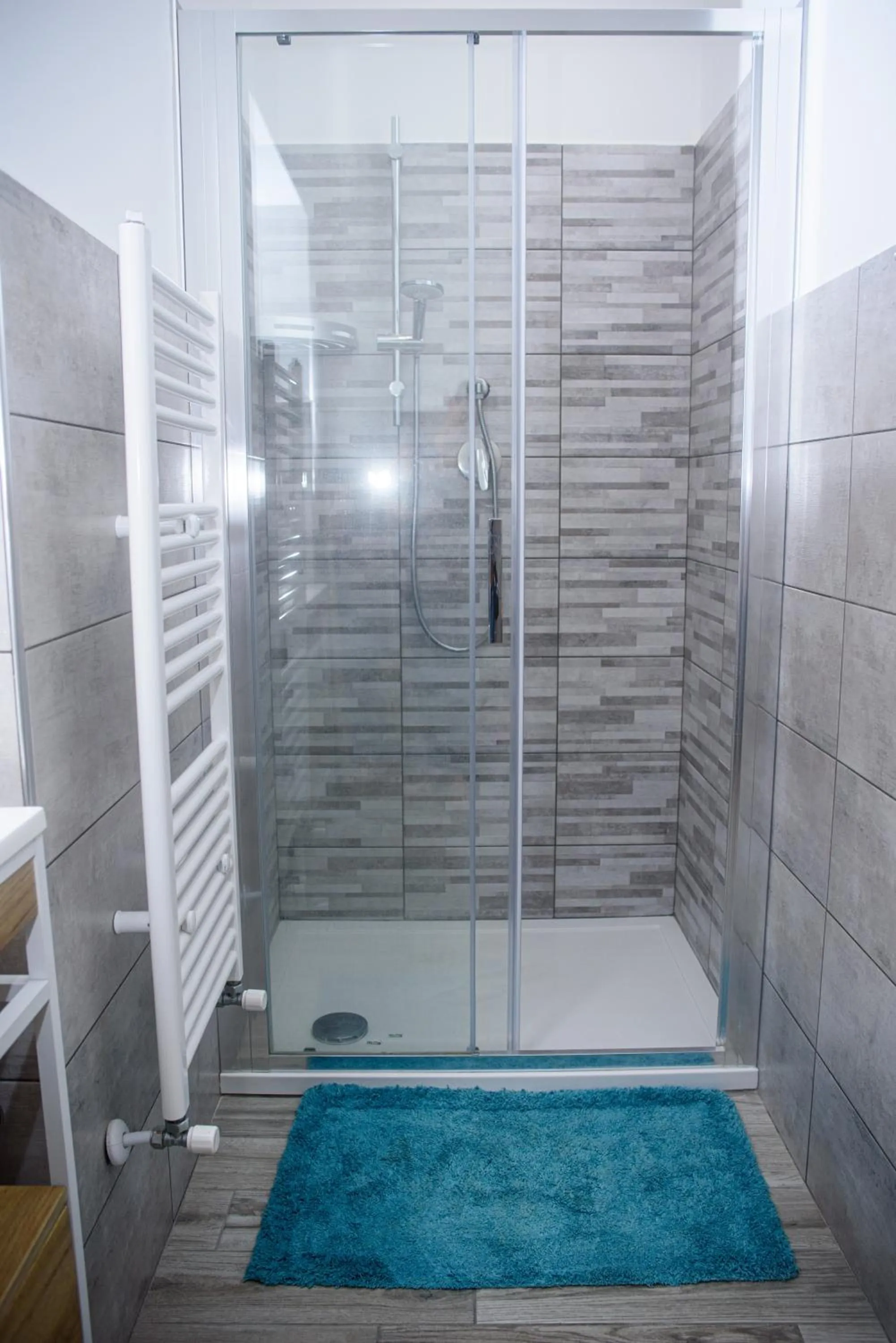 Shower in Holiday House ViscaUno