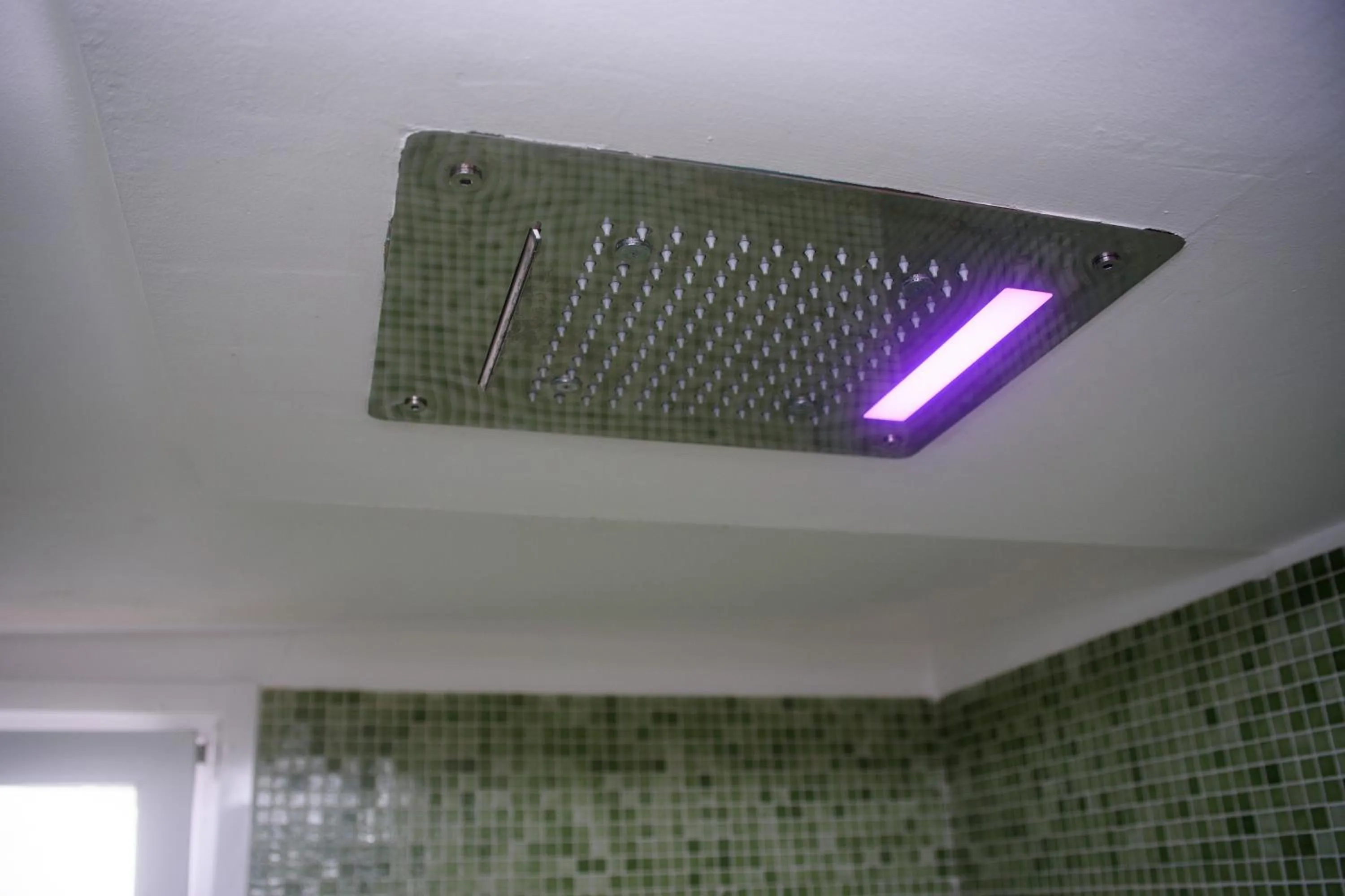 Shower in Holiday House ViscaUno