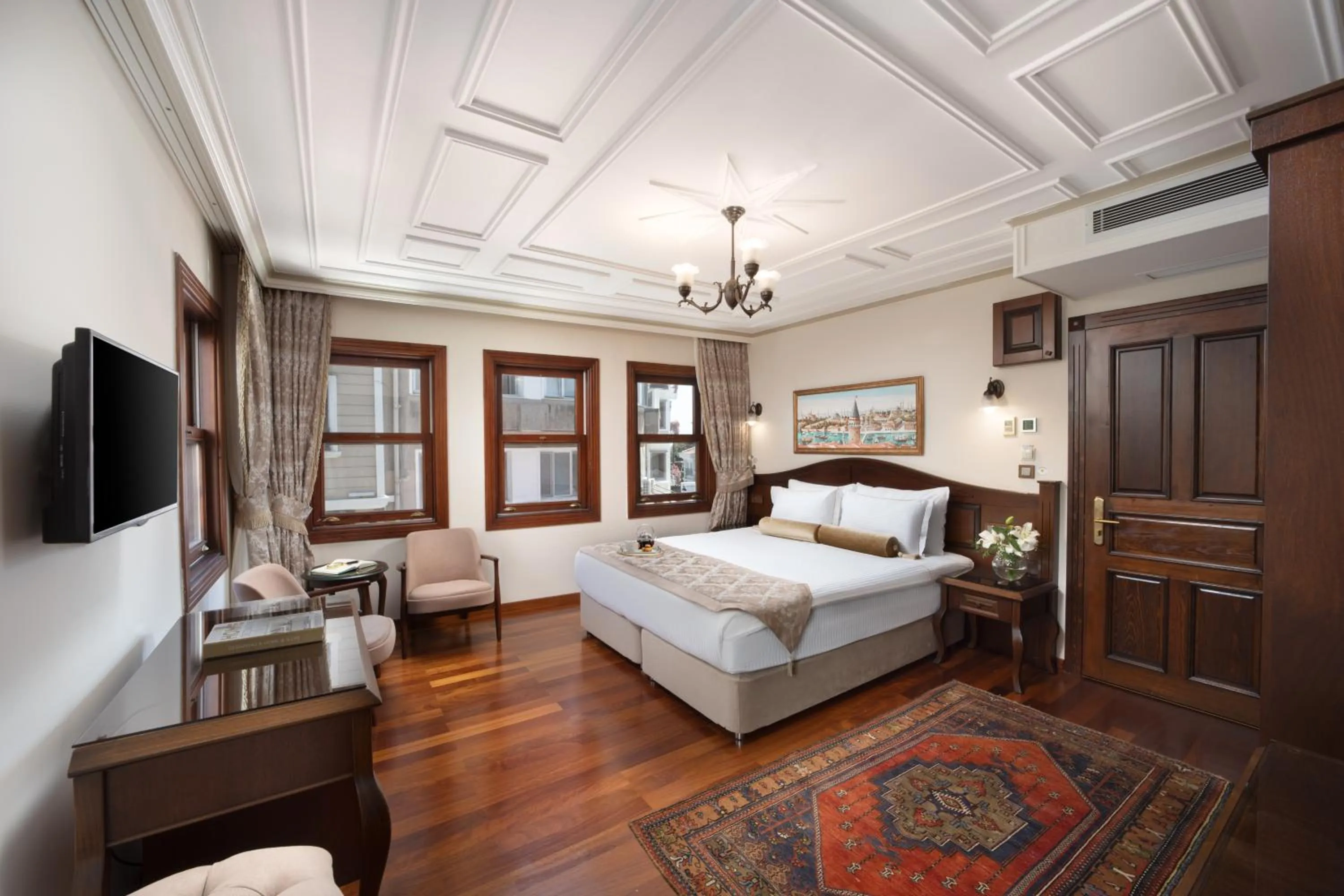 Massage, Bed in Bender Hotel