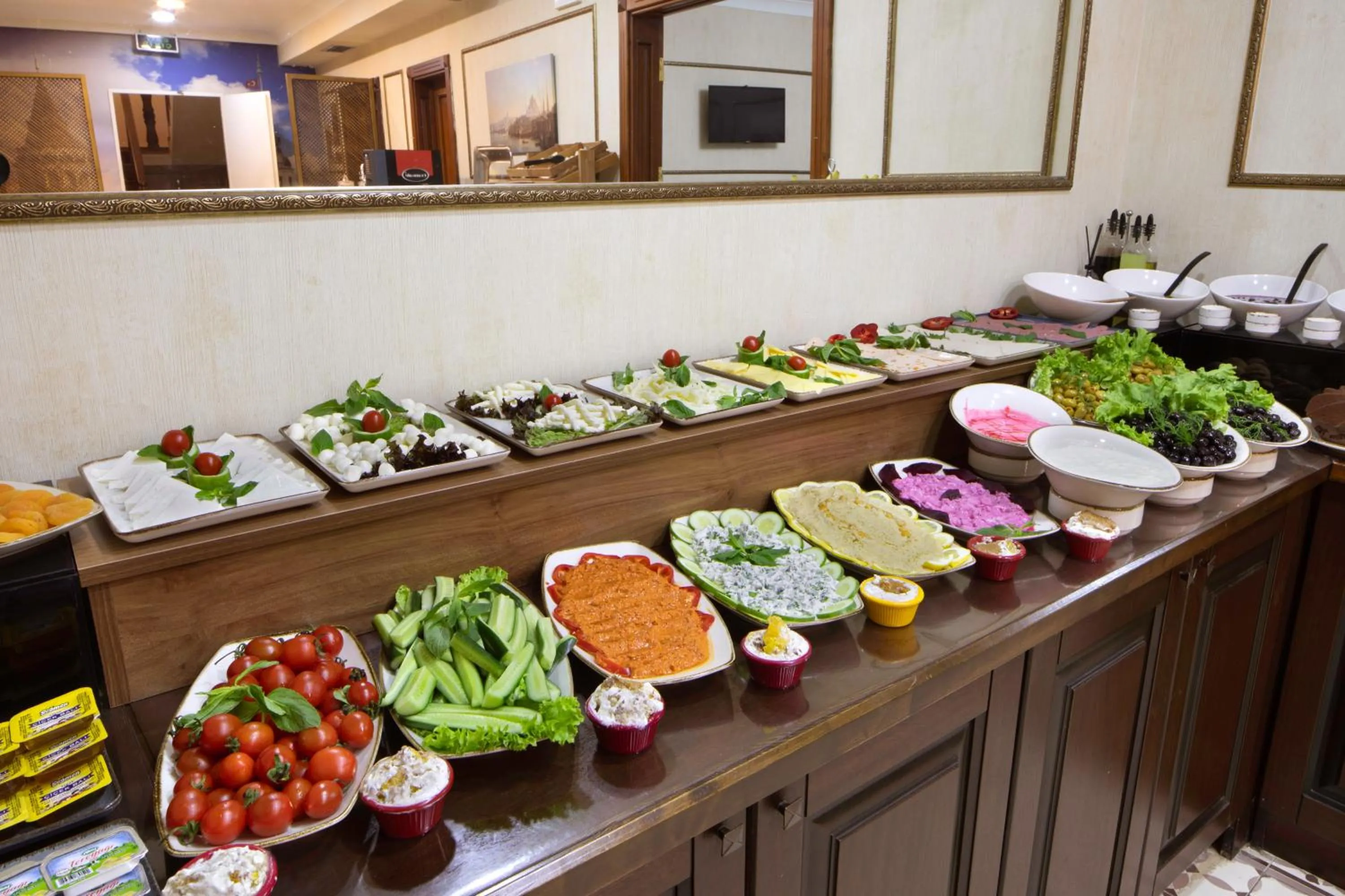 Breakfast in Bender Hotel