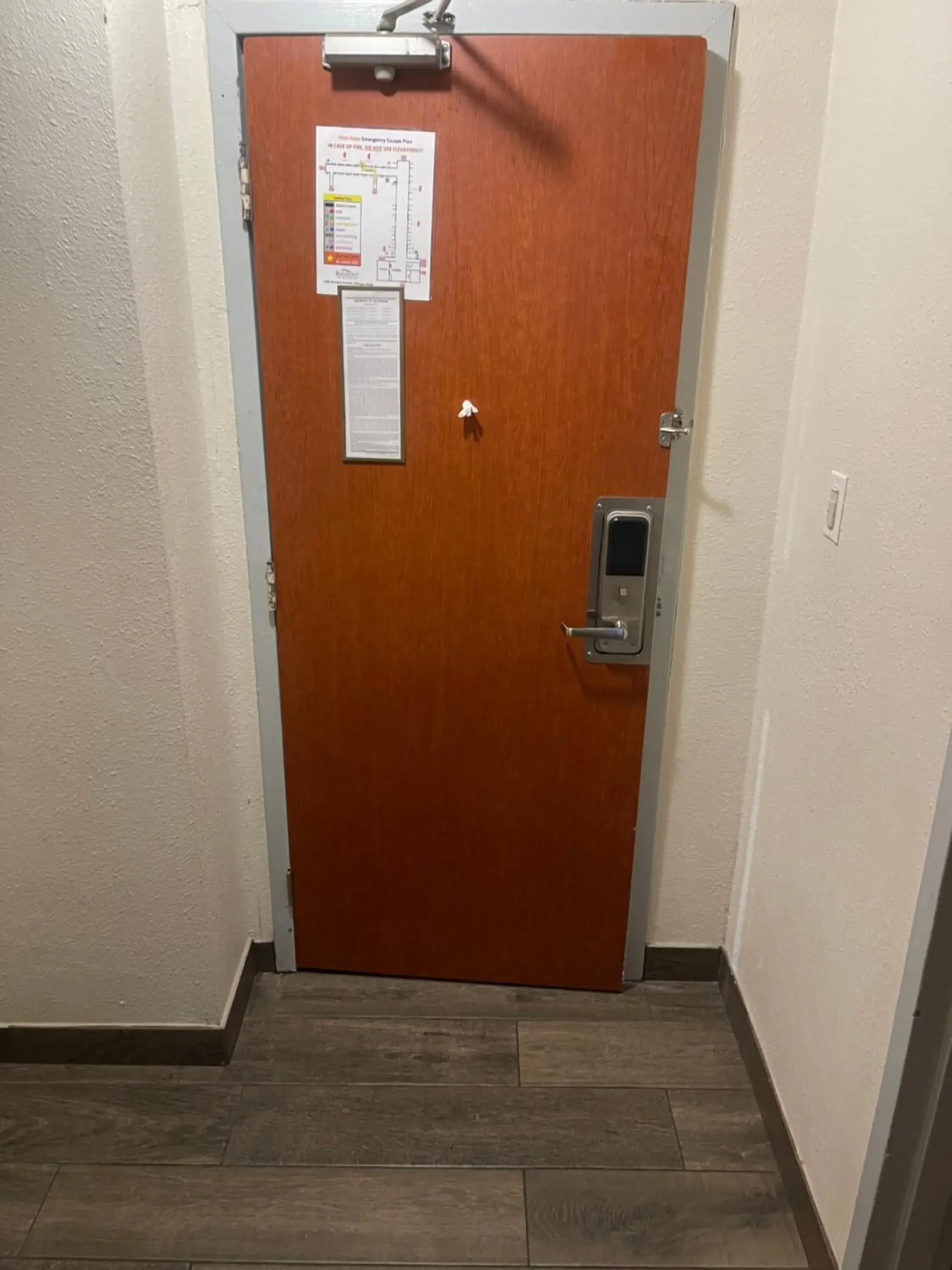 American Inn & Suites American Inn & Suites