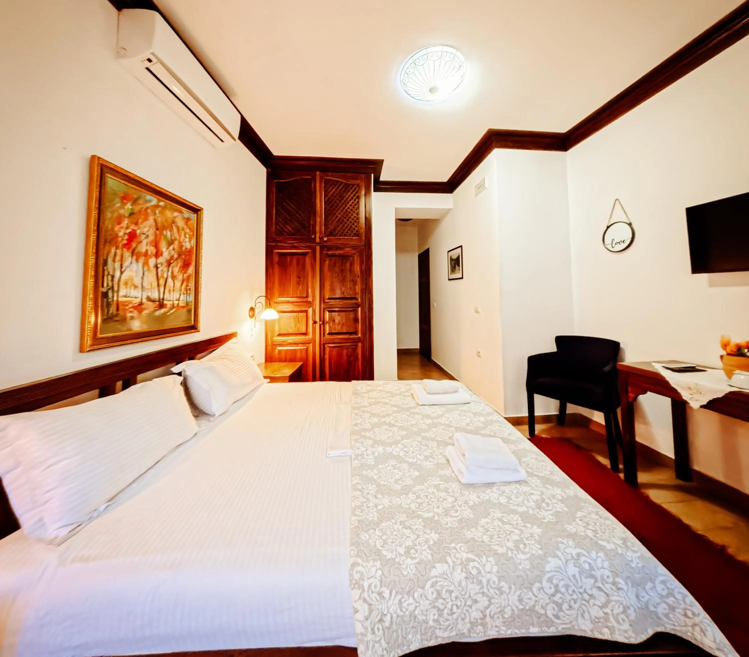 TV and multimedia, Bed in Hotel Gorica - UNESCO quarter