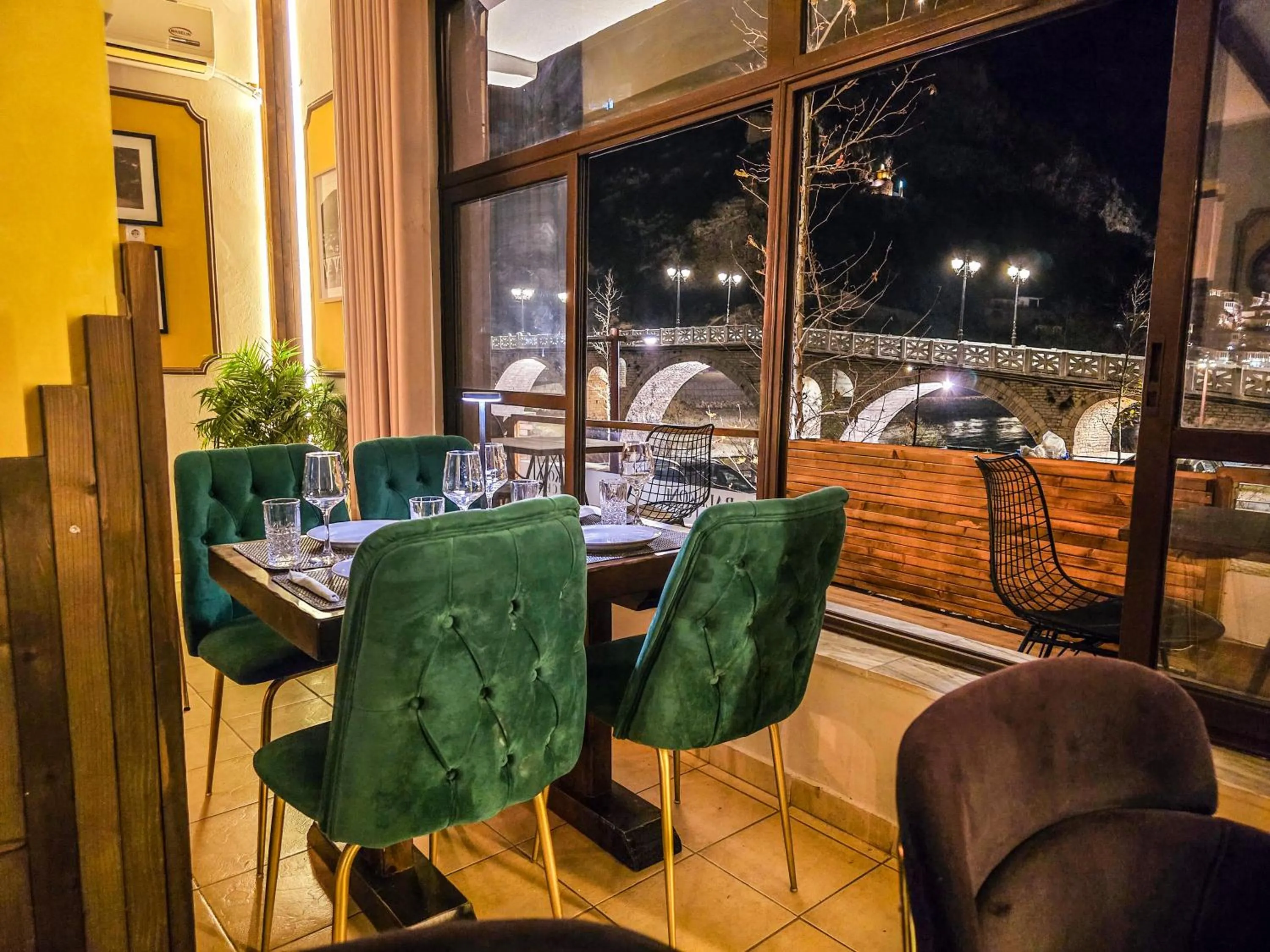 Restaurant/places to eat in Hotel Gorica - UNESCO quarter