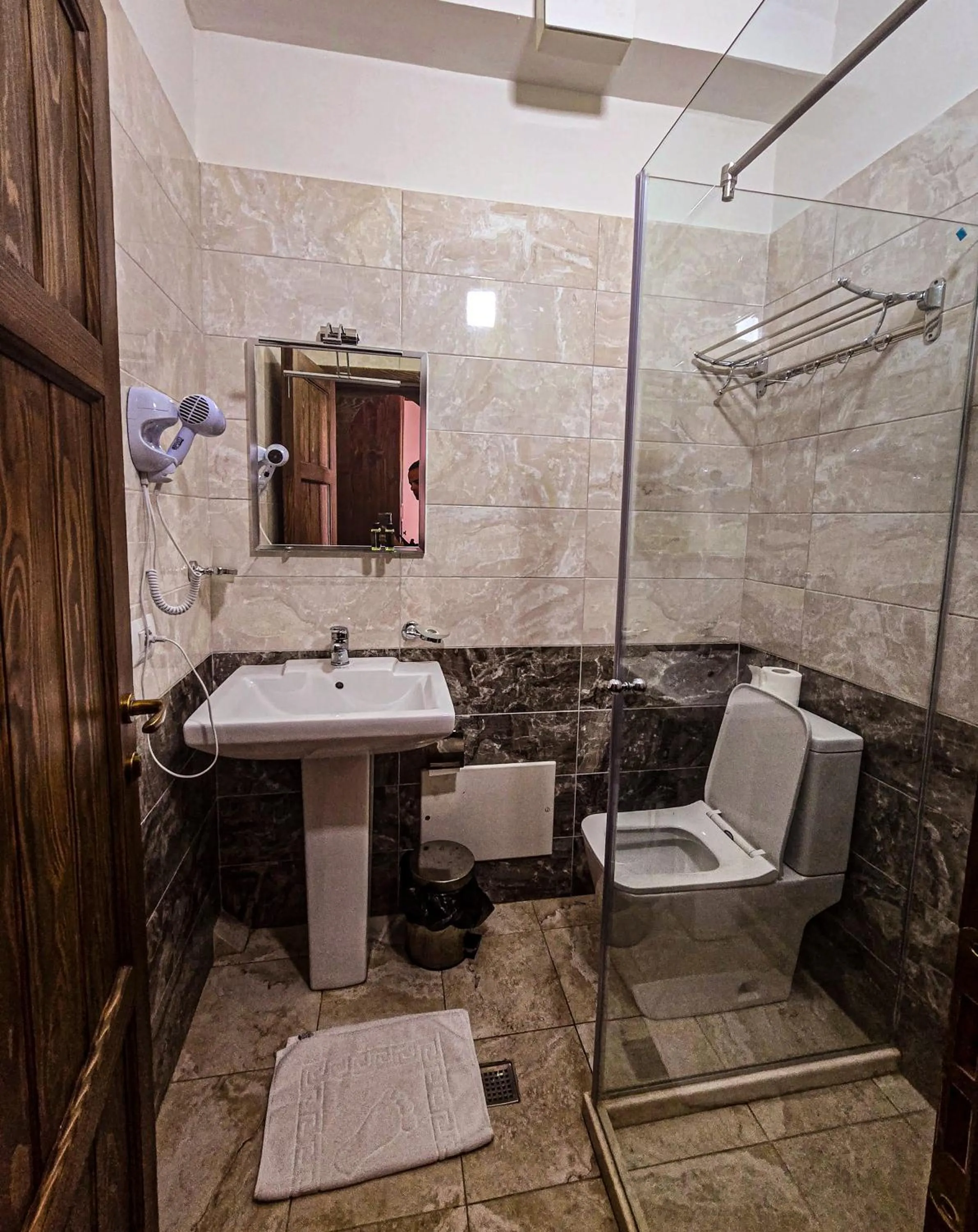 Shower in Hotel Gorica - UNESCO quarter