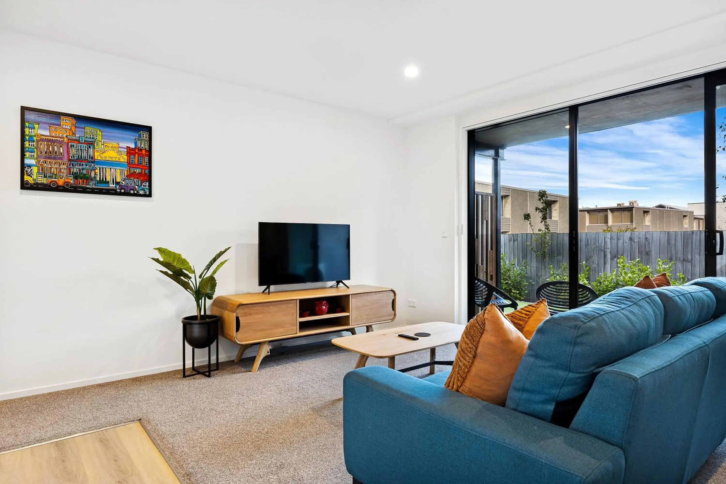 1 Bedroom City Base with Free Car Park 1 Bedroom City Base with Free Car Park