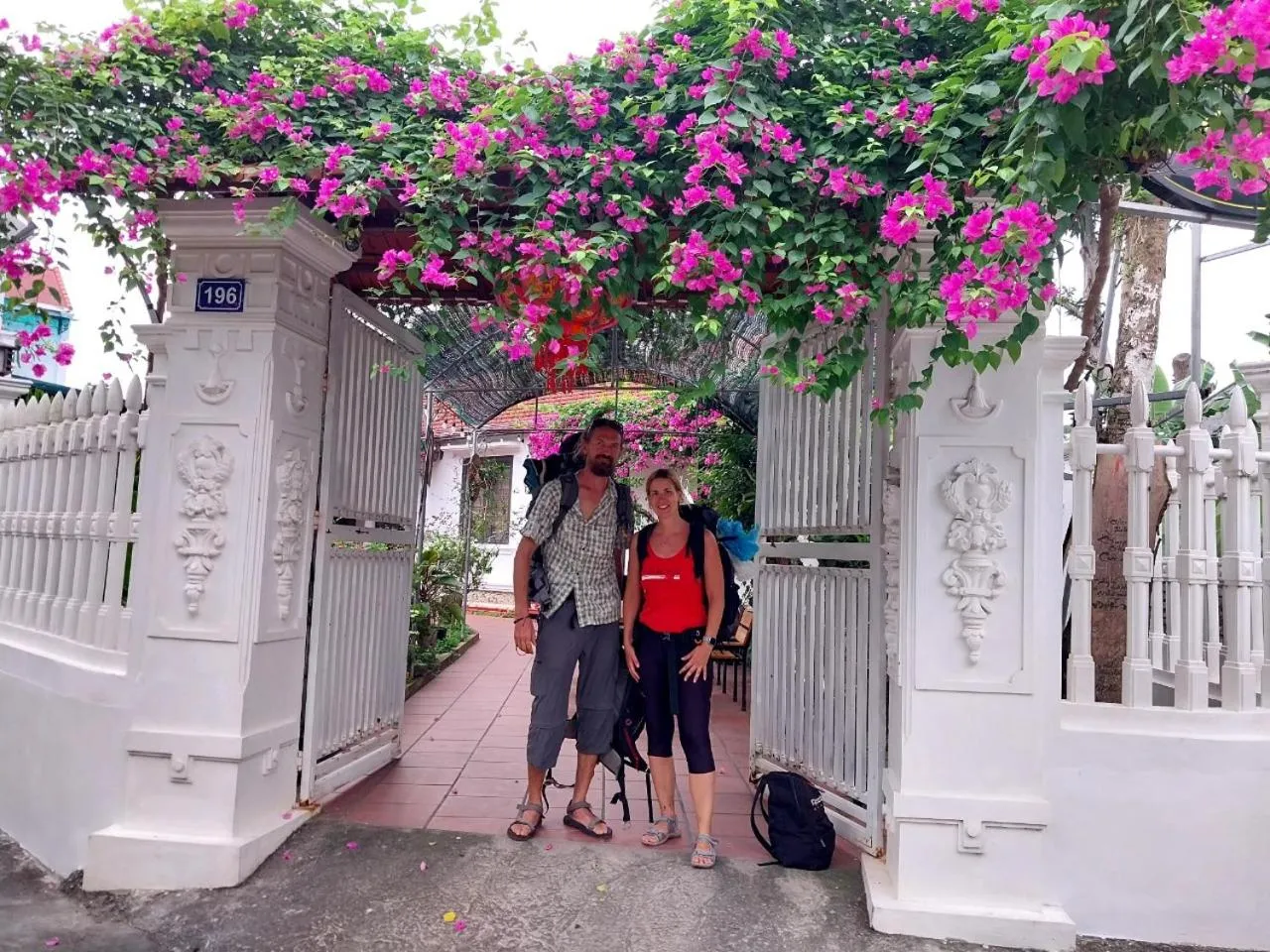 Facade/entrance in Nha Xanh Homestay