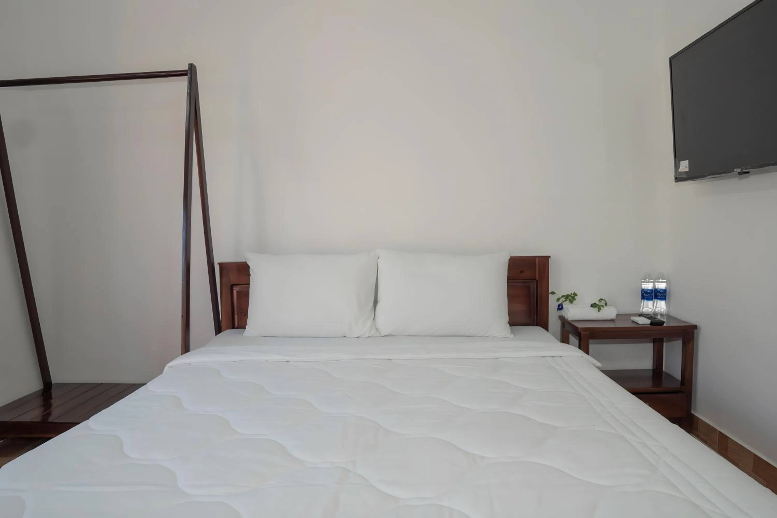 Bedroom, Bed in Nhà Nghỉ Vườn Oải Hương LAVENDER GARDEN GUEST HOUSE