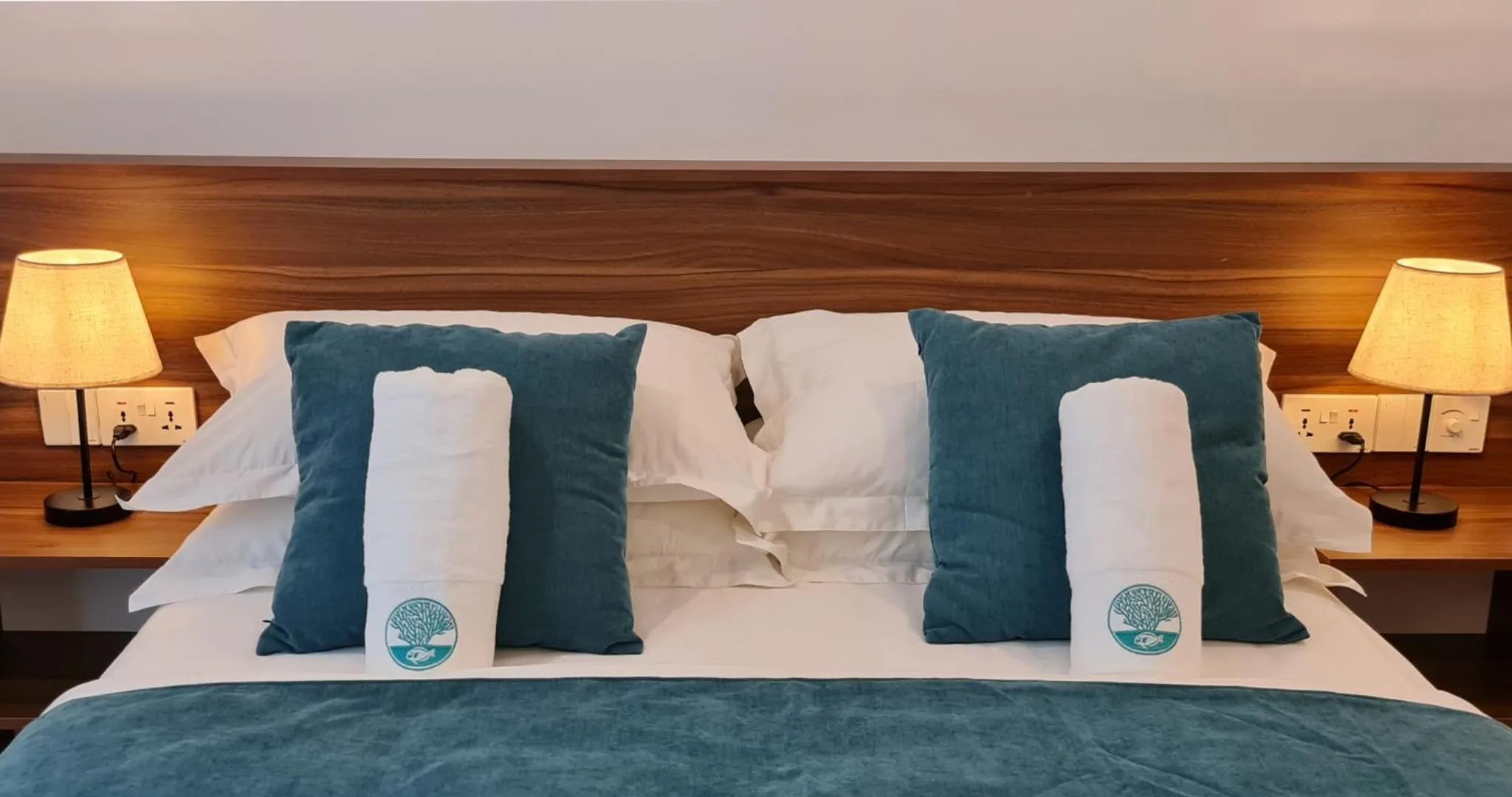 Bed in Vaagali Inn