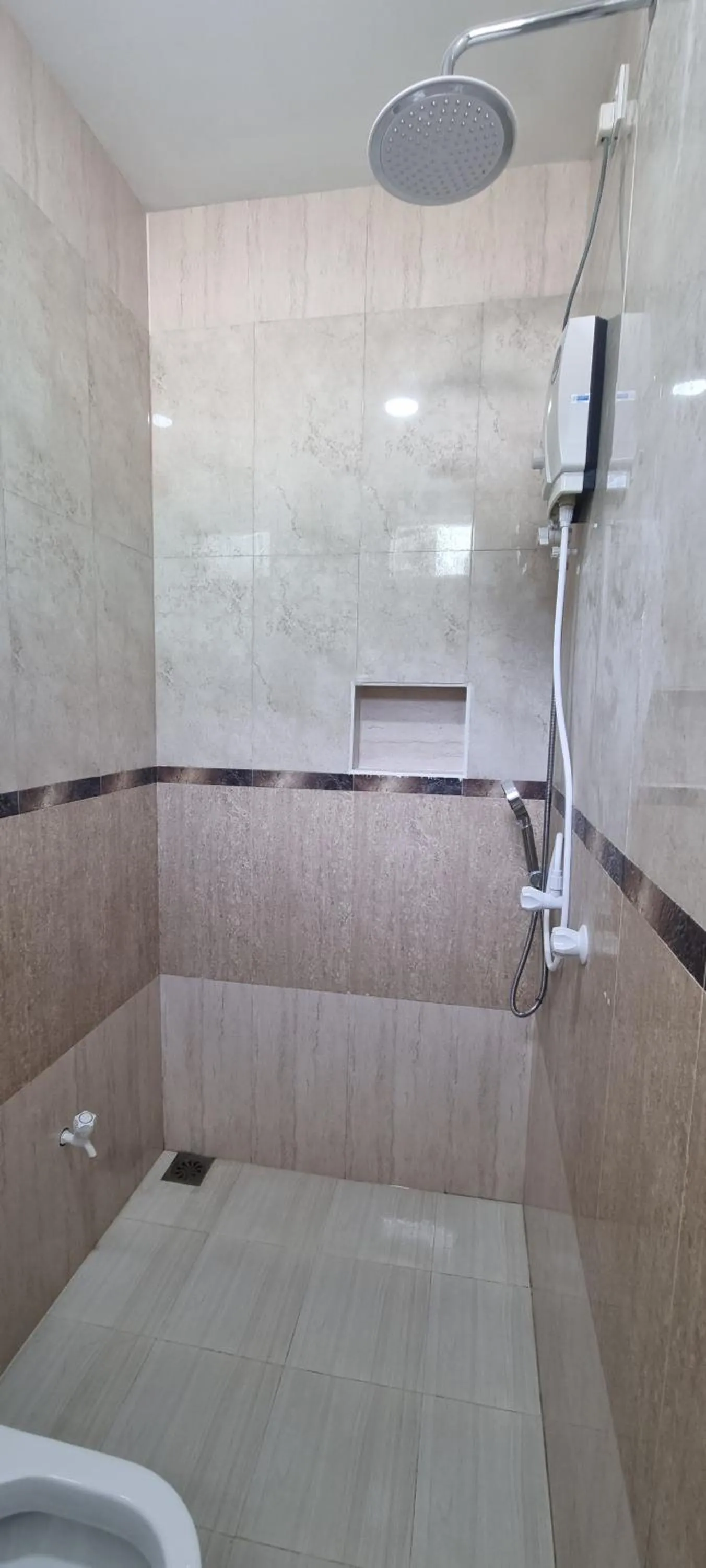 Toilet in Vaagali Inn