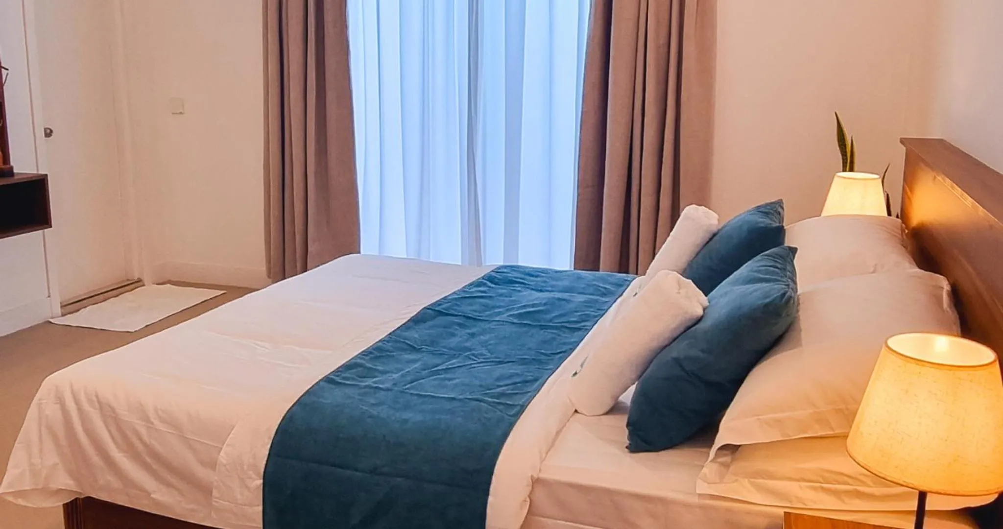 Bed in Vaagali Inn