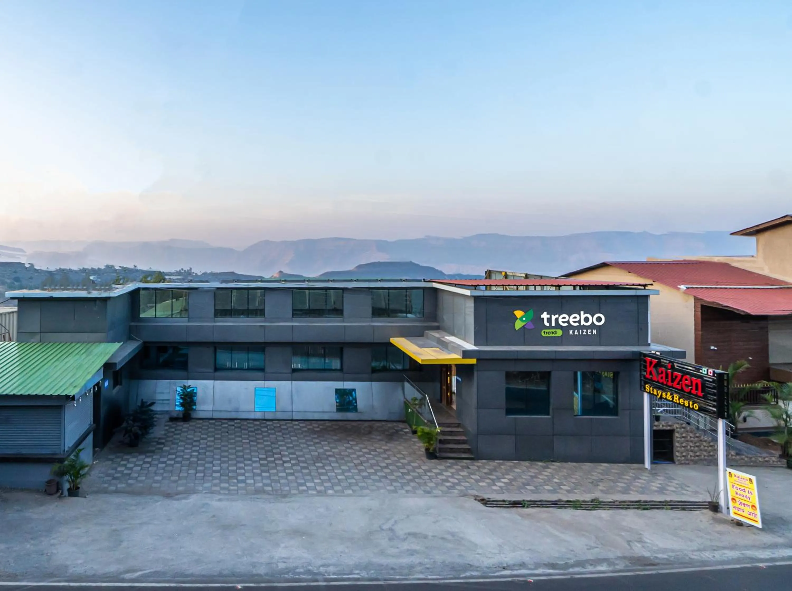 Facade/entrance in Treebo Kaizen, 3 Kms From Paragliding