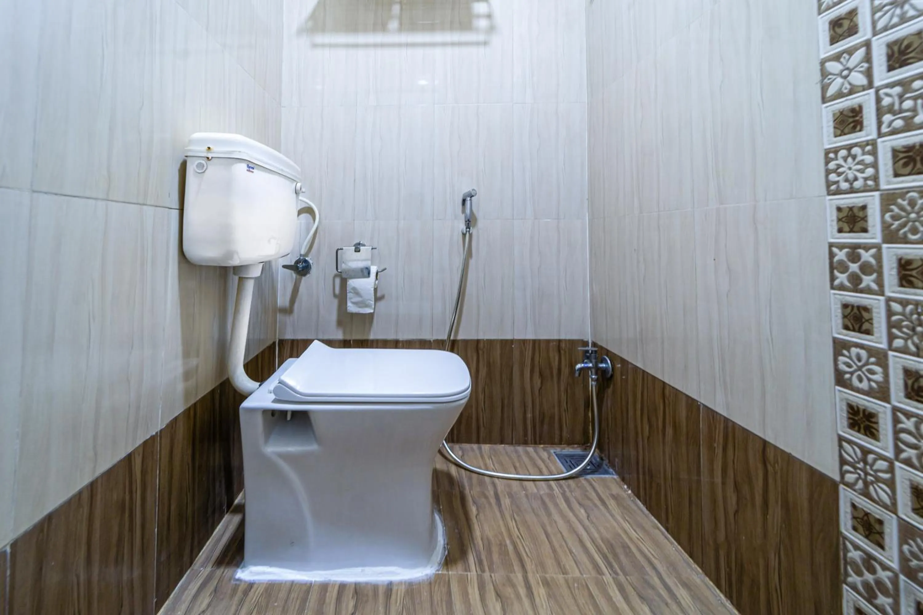 Bathroom in Treebo Kaizen, 3 Kms From Paragliding