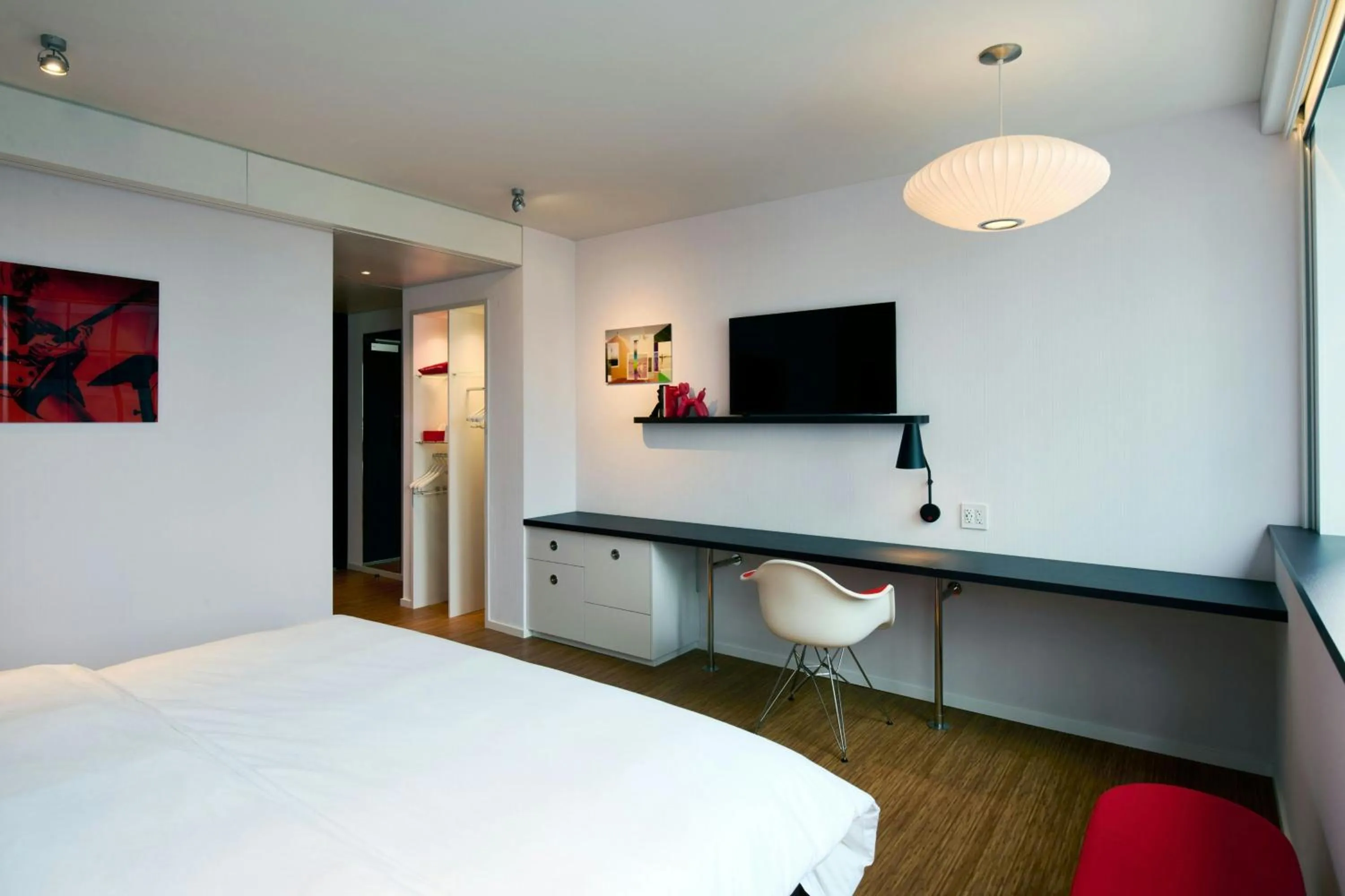 Bedroom, Bed in citizenM Austin Downtown