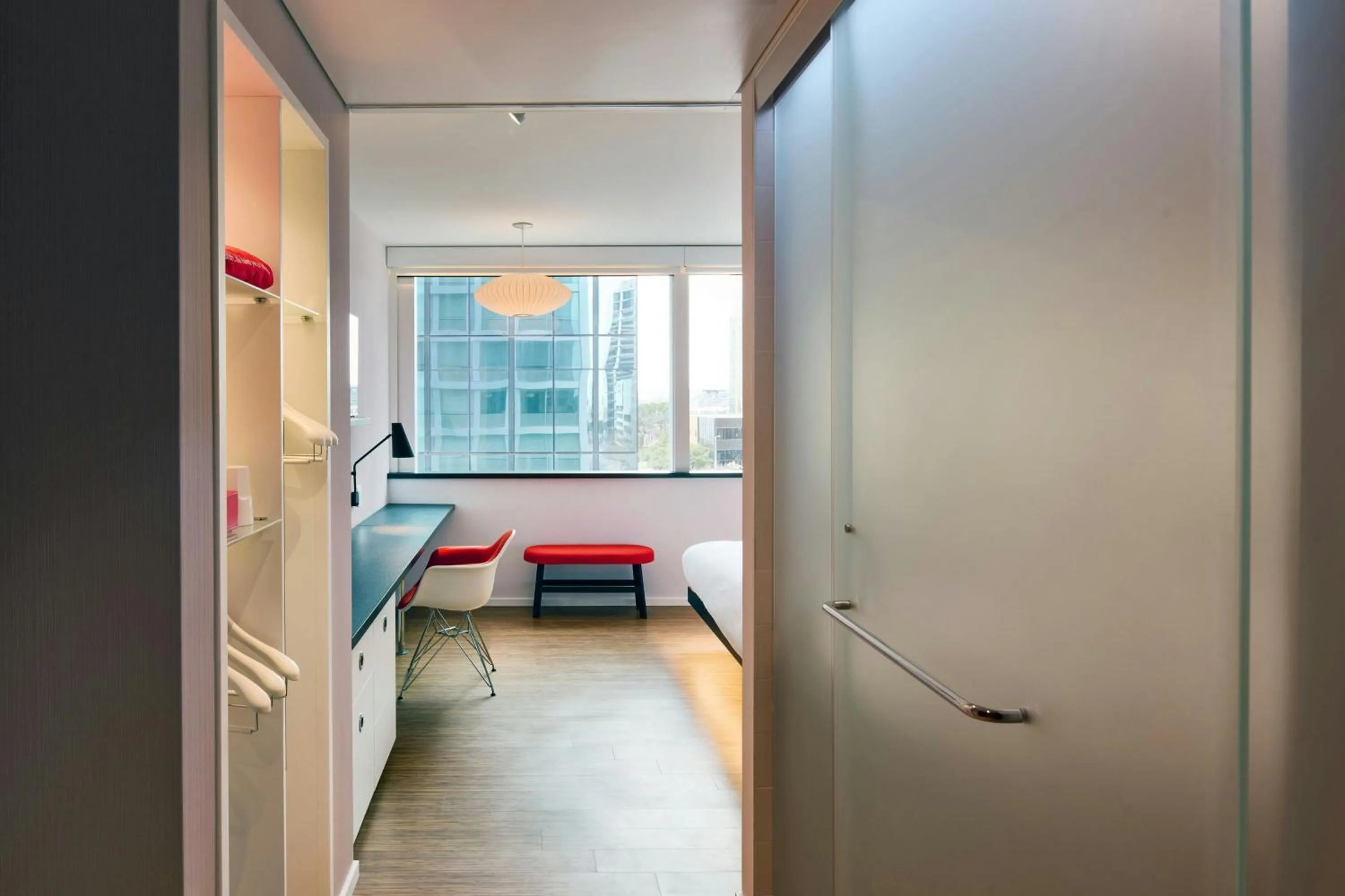 Bedroom, Bed in citizenM Austin Downtown