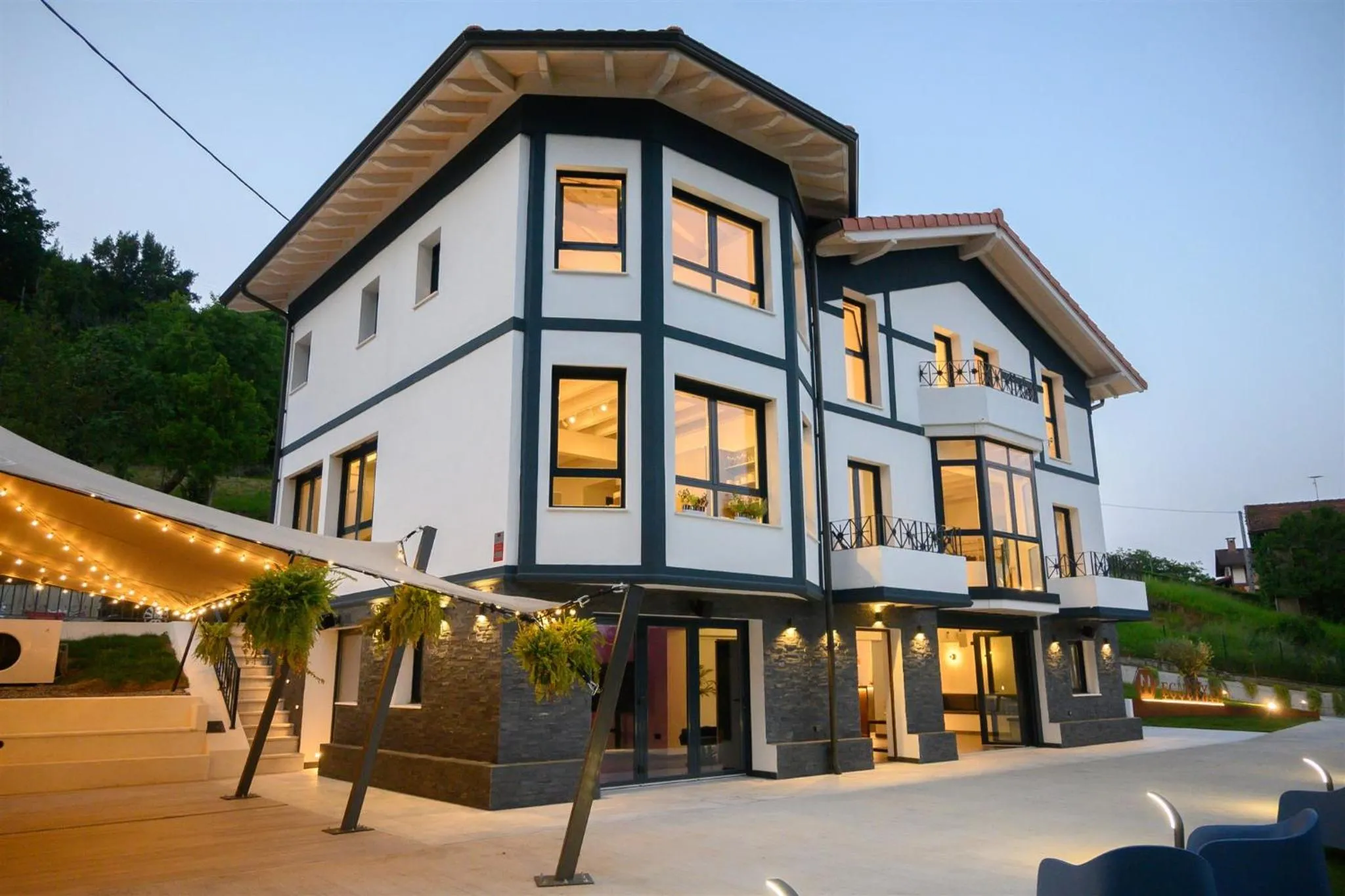 Night in Neguetxea Boutique Guest House