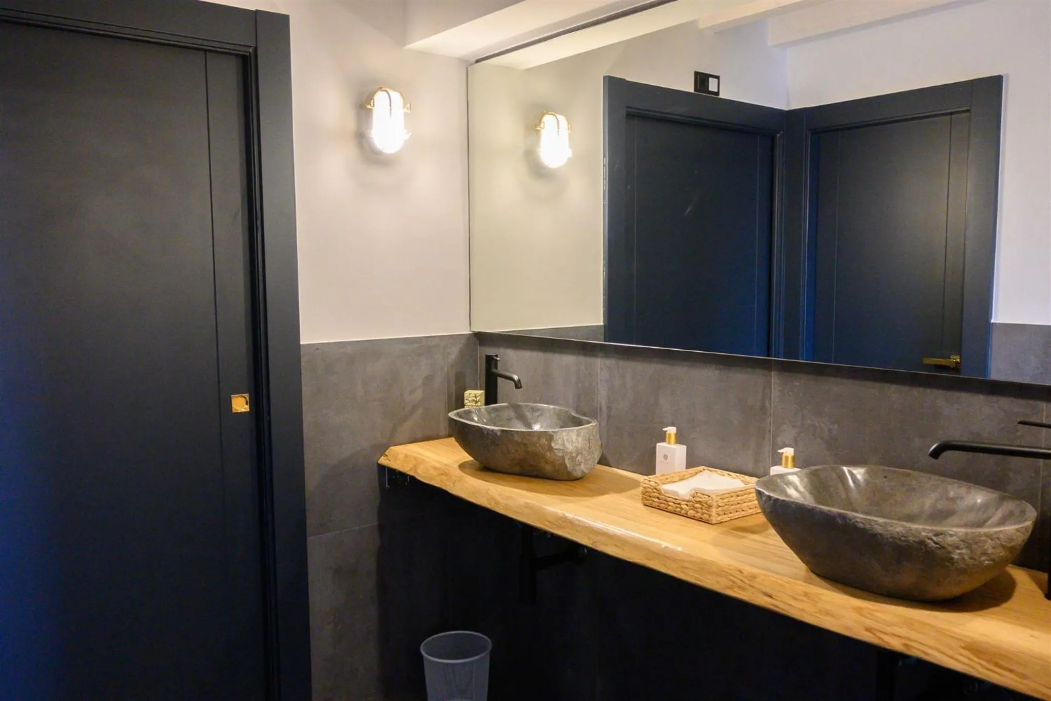 Bathroom in Neguetxea Boutique Guest House