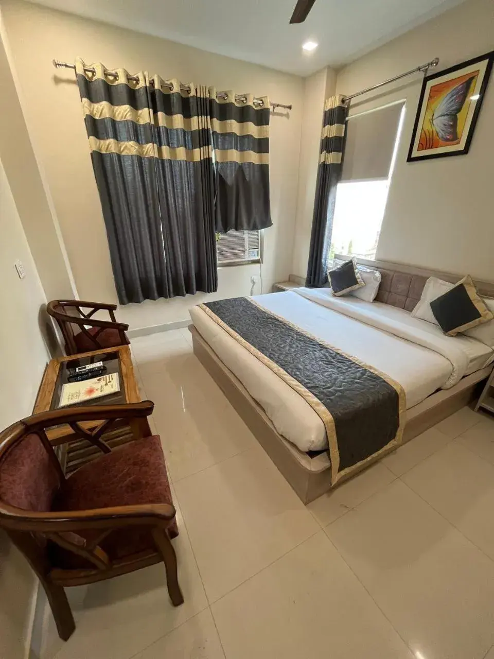 View (from property/room), Bed in HOTEL KAVANA View (from property/room), Bed in HOTEL KAVANA