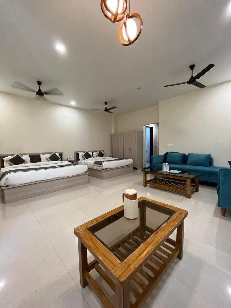 Photo of the whole room, Bed in HOTEL KAVANA Photo of the whole room, Bed in HOTEL KAVANA