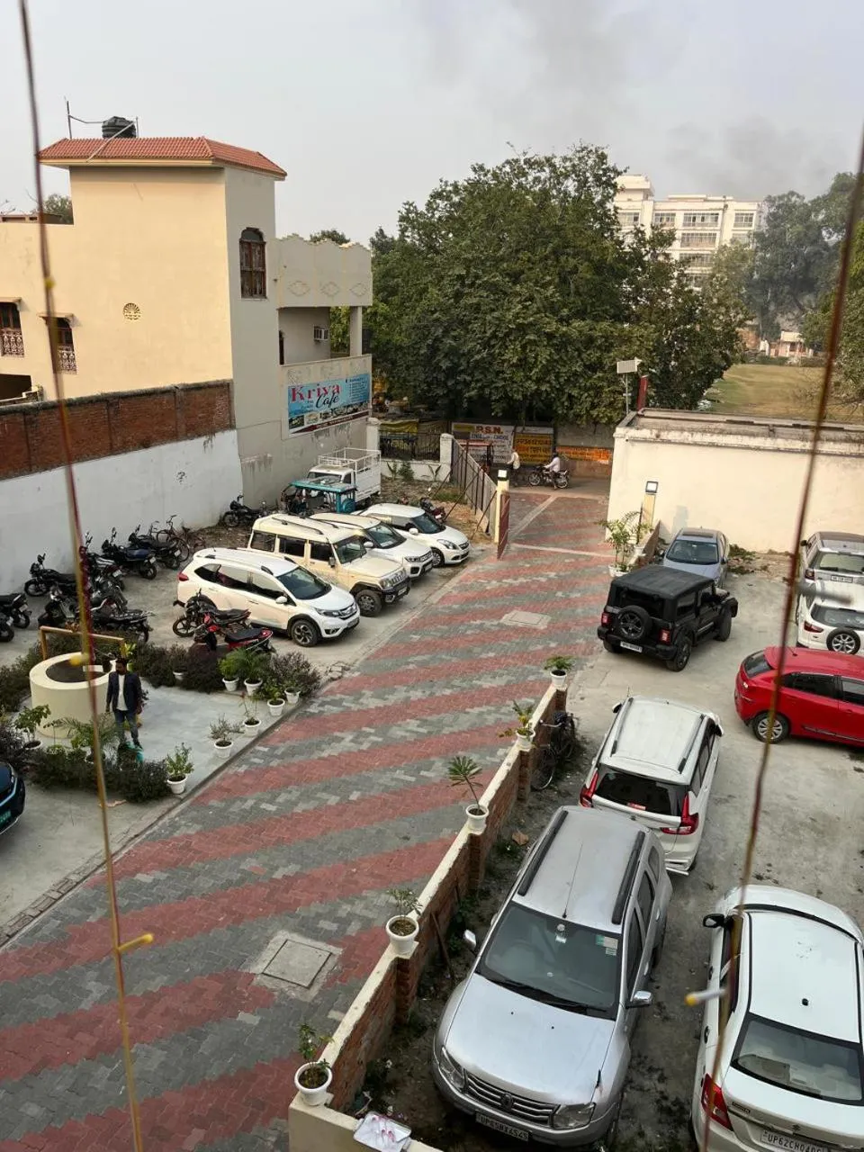 Parking in HOTEL KAVANA