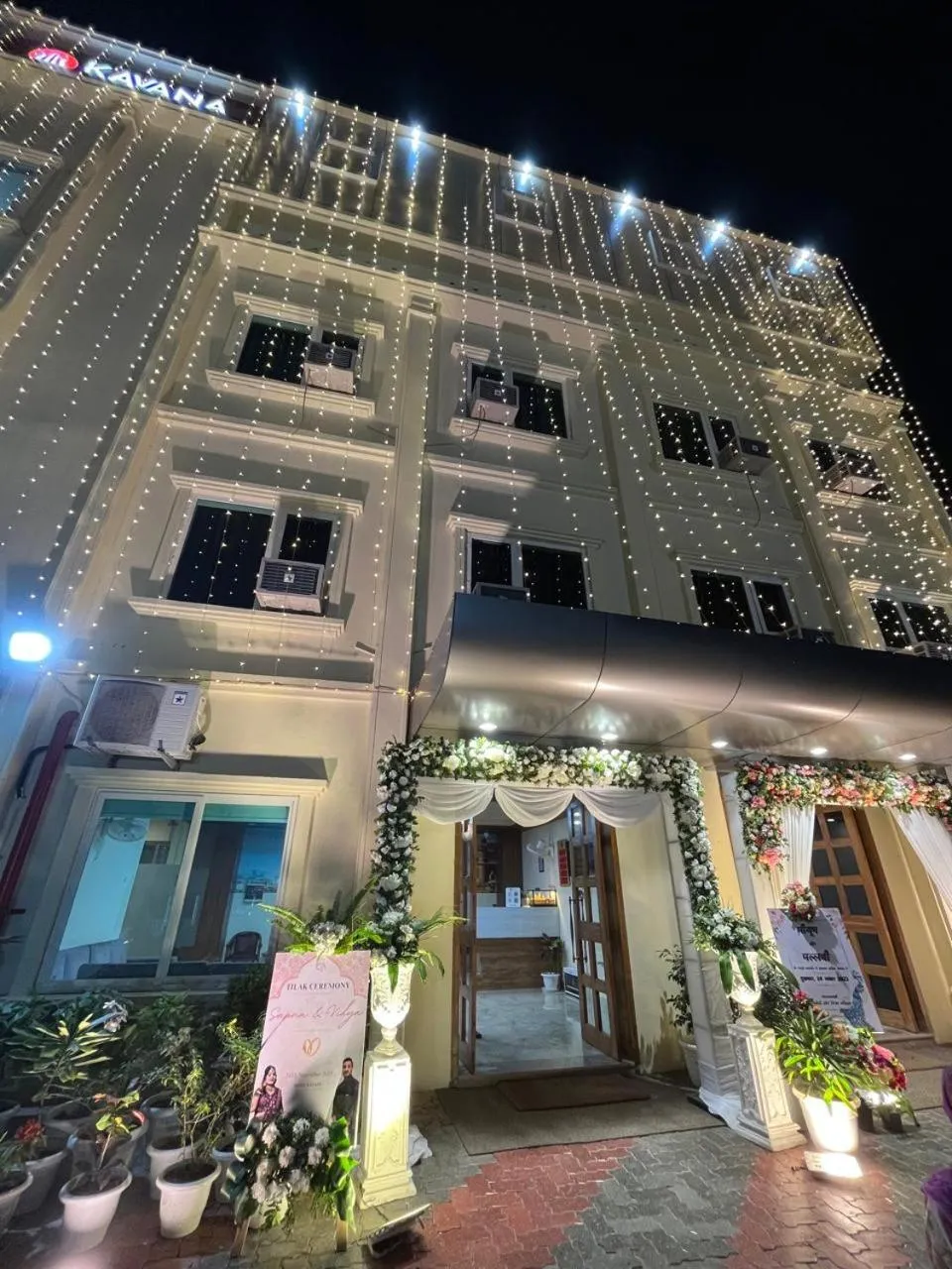 Facade/entrance in HOTEL KAVANA