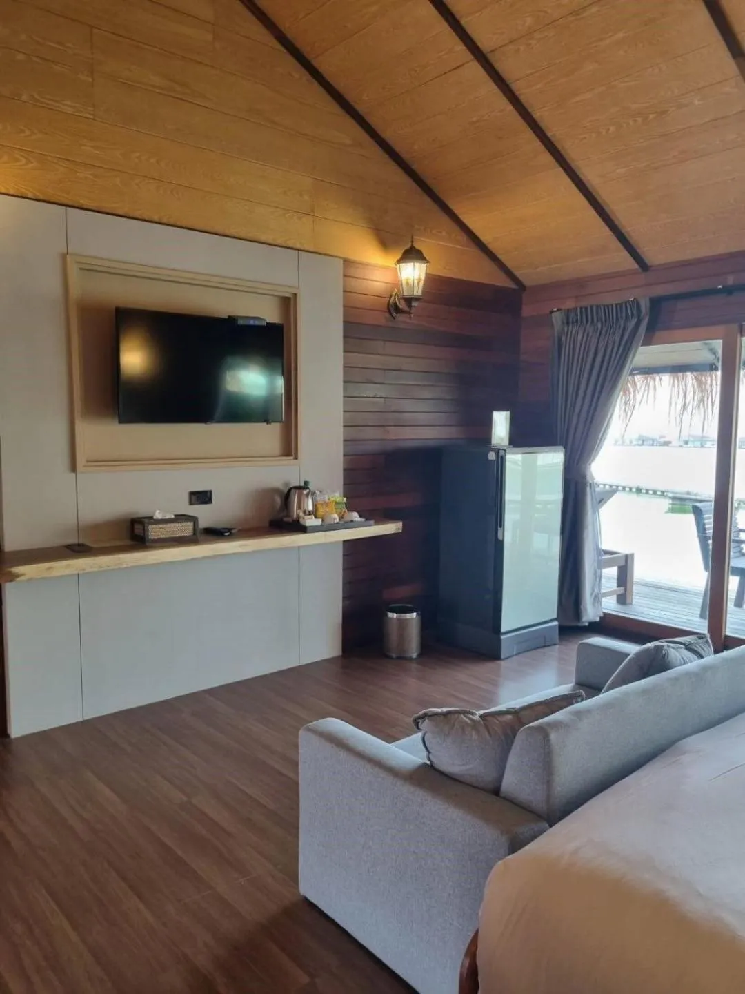 Communal lounge/ TV room in Ruknam Resort