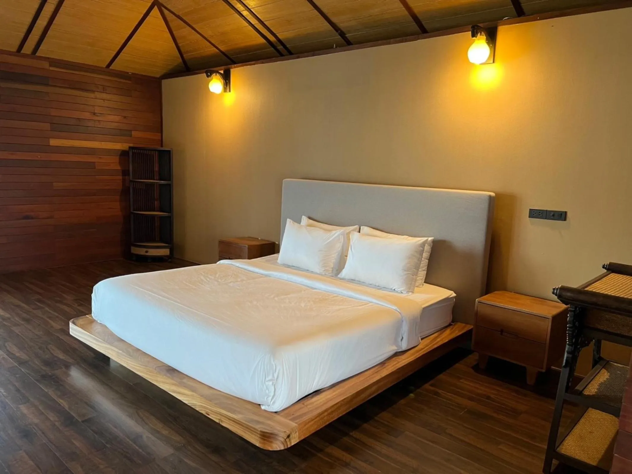Bed in Ruknam Resort