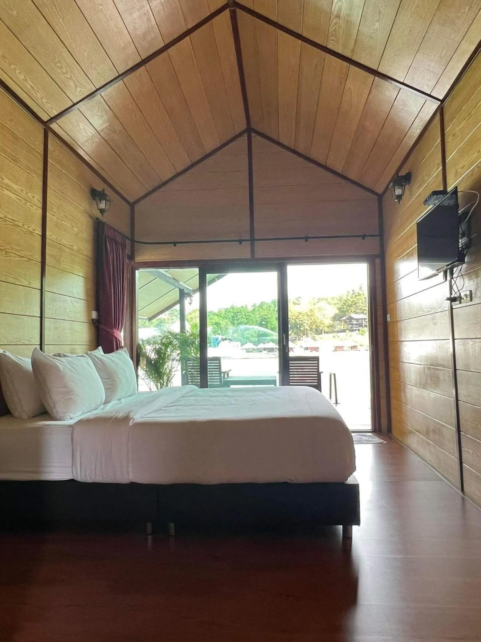 Bed in Ruknam Resort