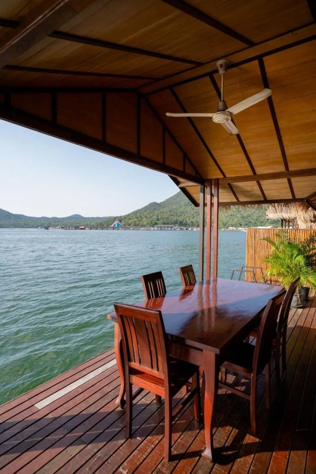 Dining area in Ruknam Resort