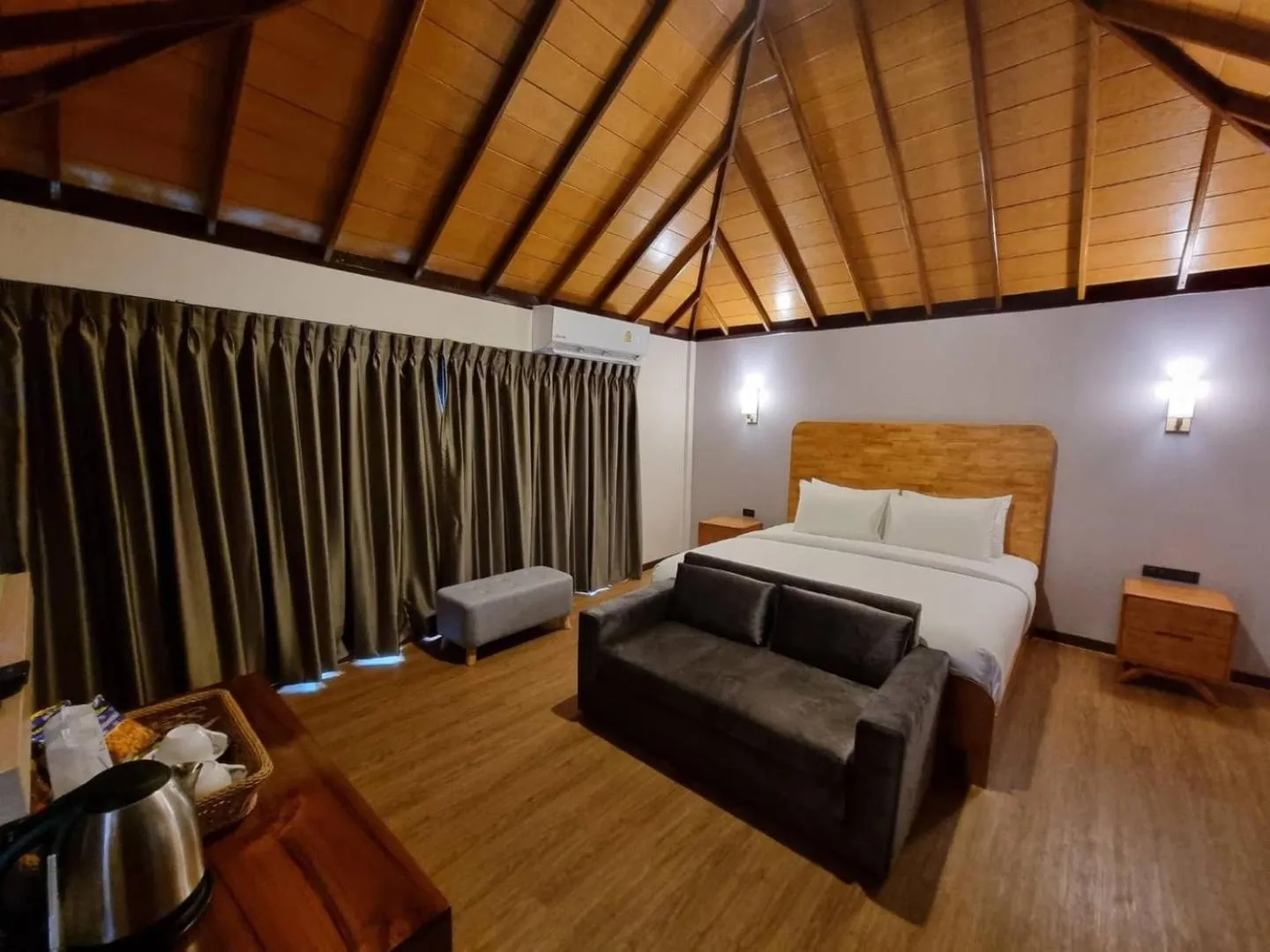 Bed in Ruknam Resort