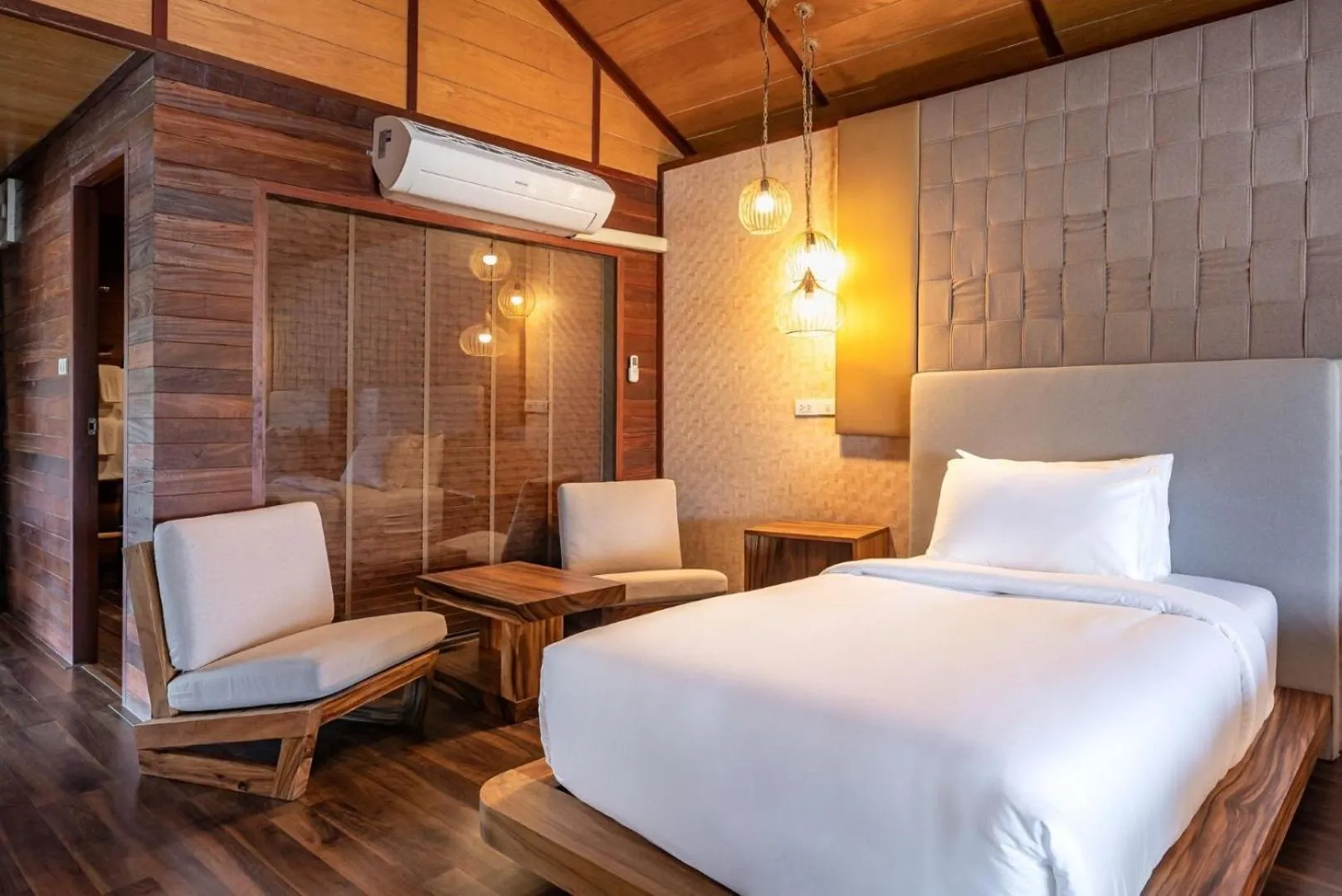 Living room, Bed in Ruknam Resort