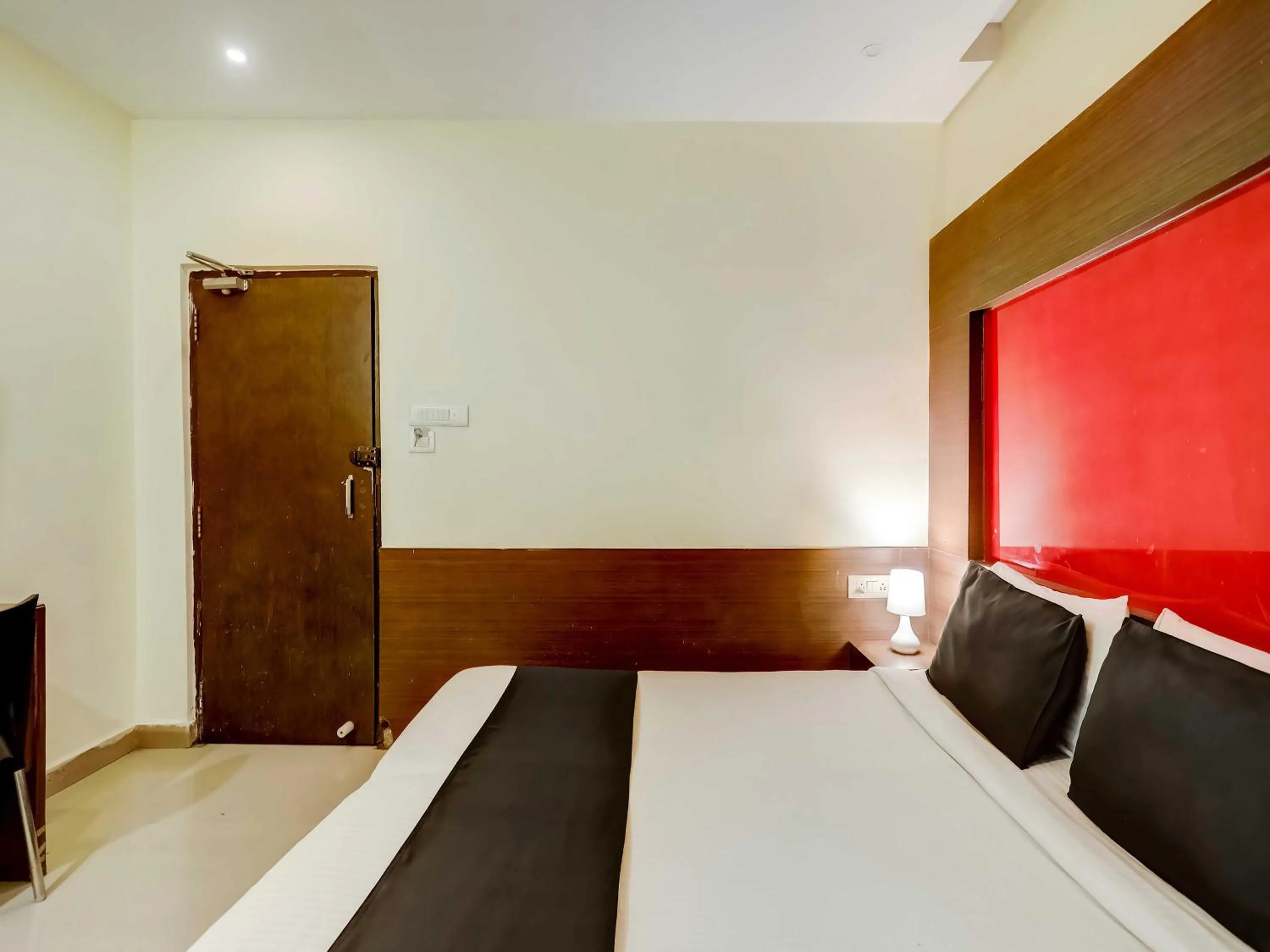 Bedroom, Bed in Collection O Grand Krishna