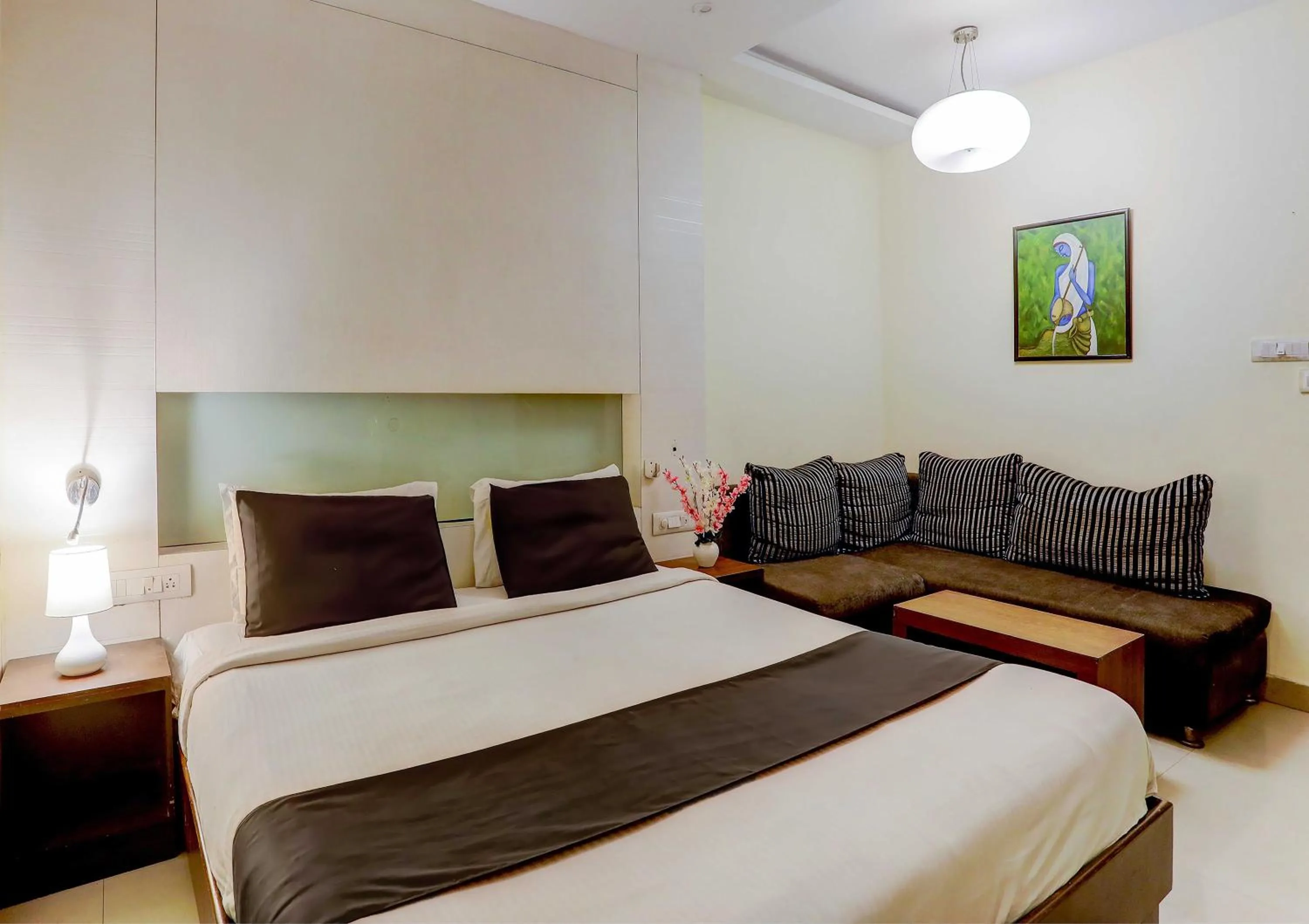 Bedroom, Bed in Collection O Grand Krishna