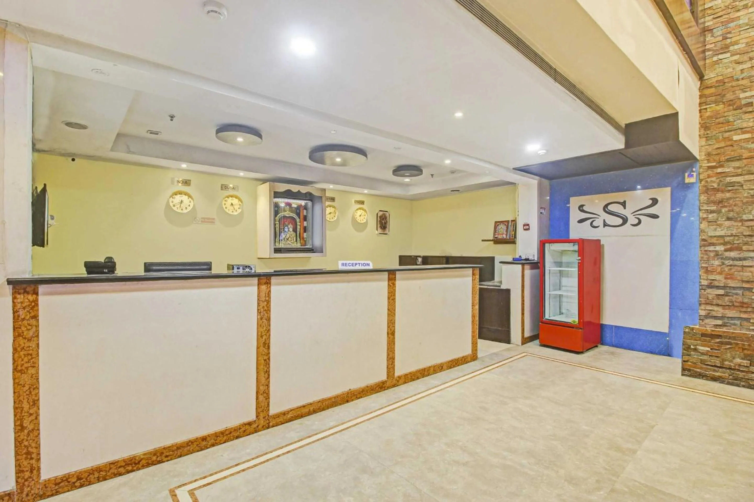 Lobby or reception in Collection O Grand Krishna