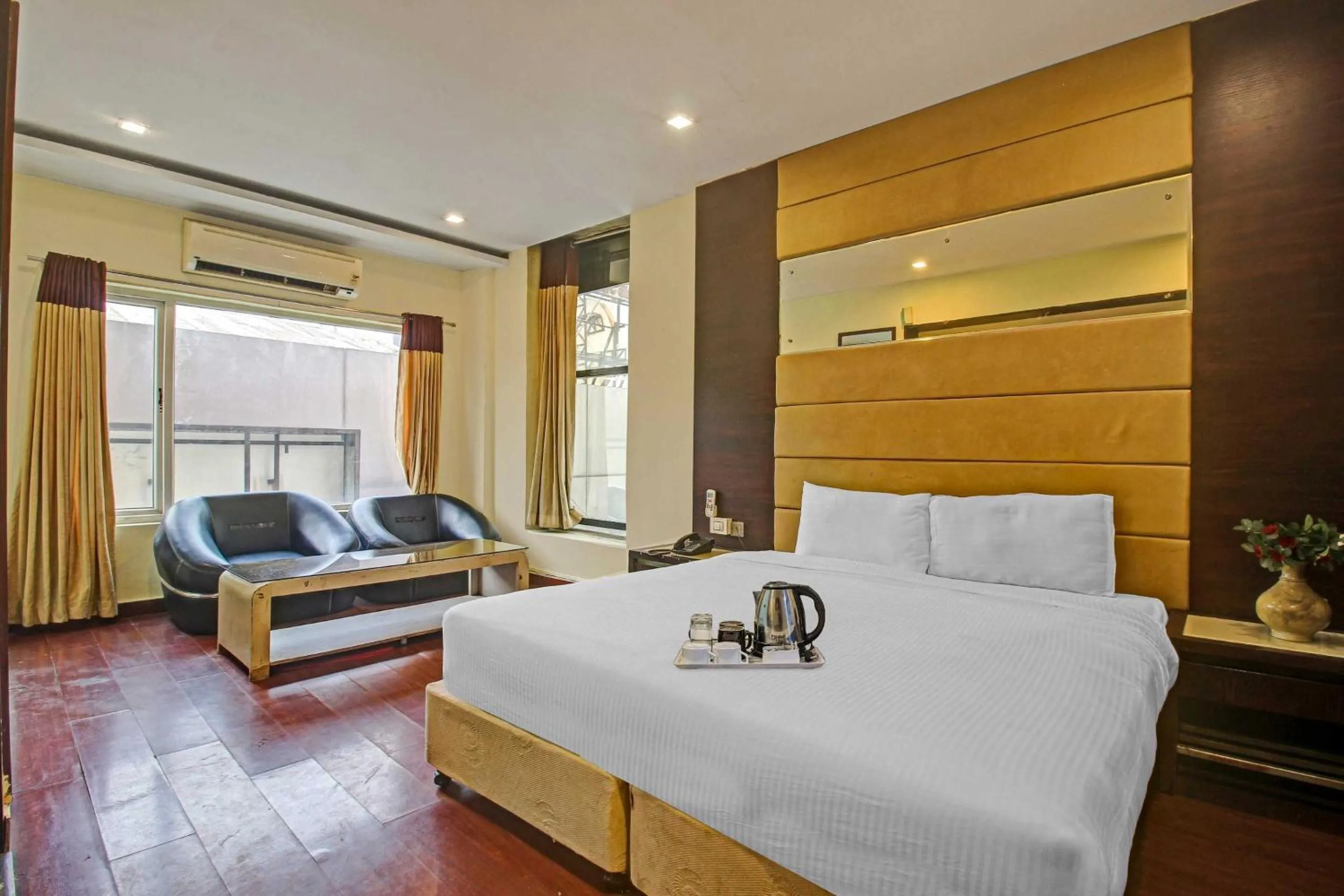 Bedroom, Bed in Collection O Grand Krishna