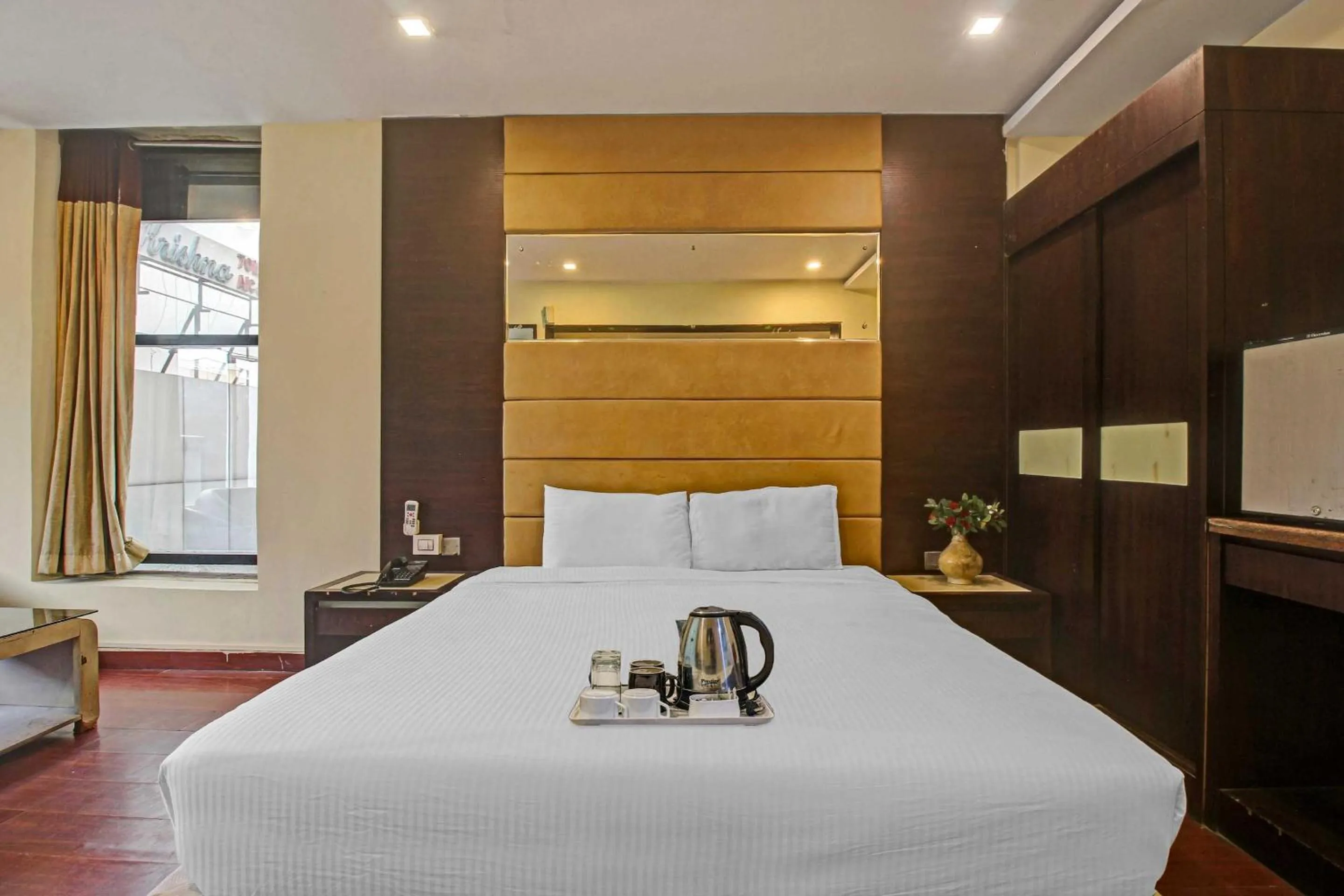 Bedroom, Bed in Collection O Grand Krishna