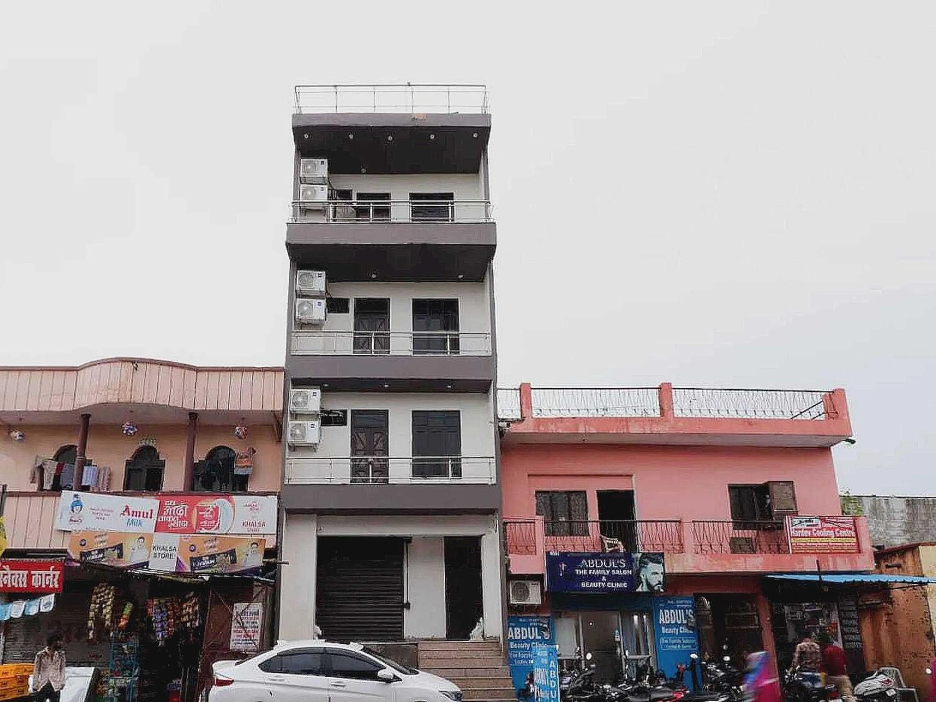 Hotel O The Knights Inn