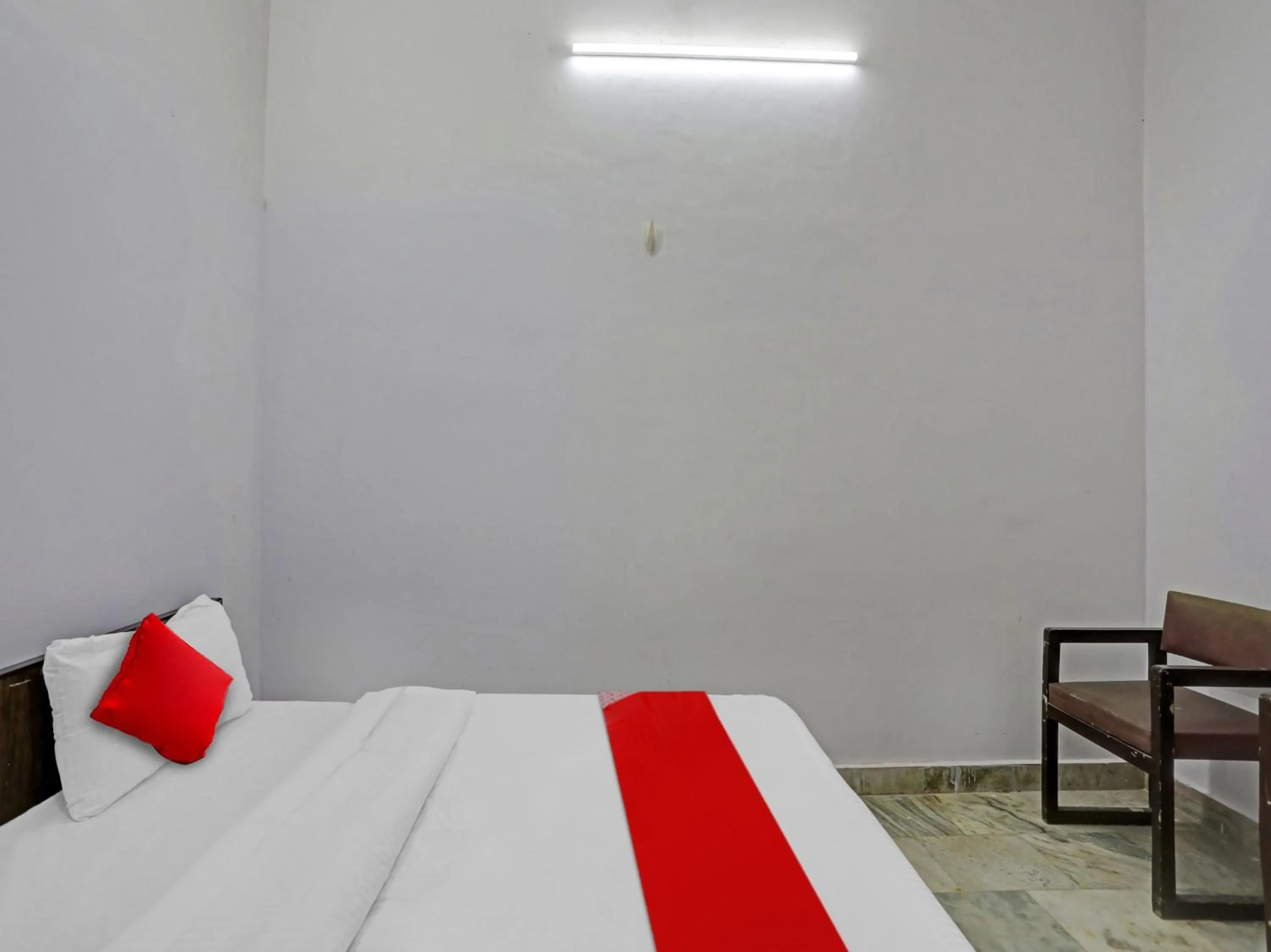 Bedroom, Bed in Hotel O by OYO easy stay inn