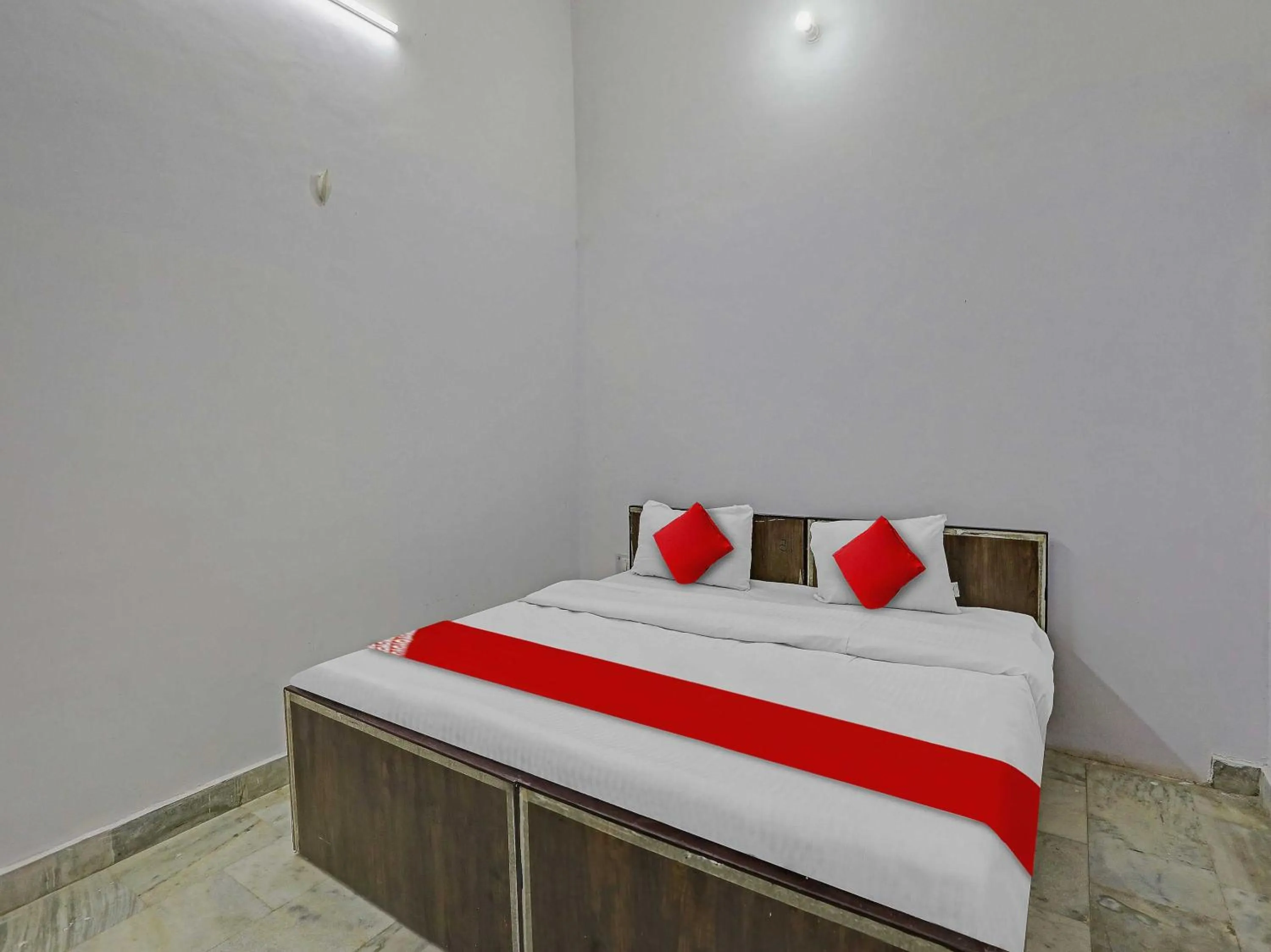 Lobby or reception, Bed in Hotel O by OYO easy stay inn