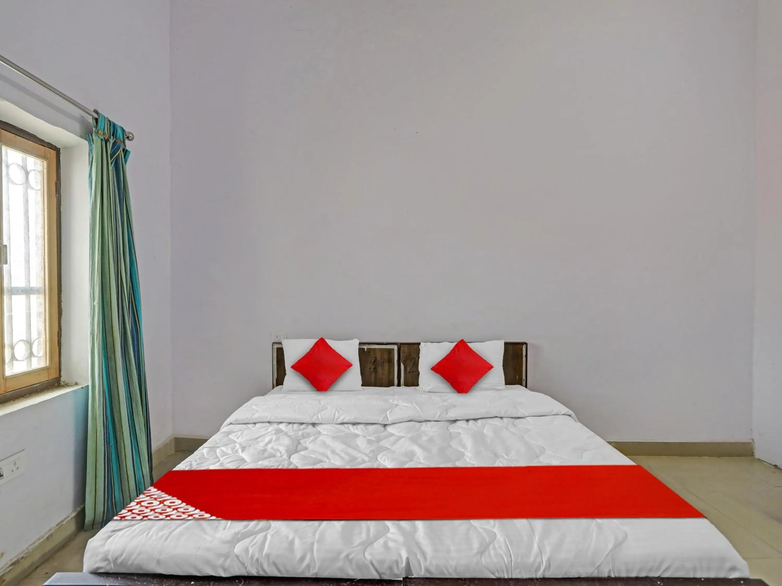 Bedroom, Bed in Hotel O by OYO easy stay inn
