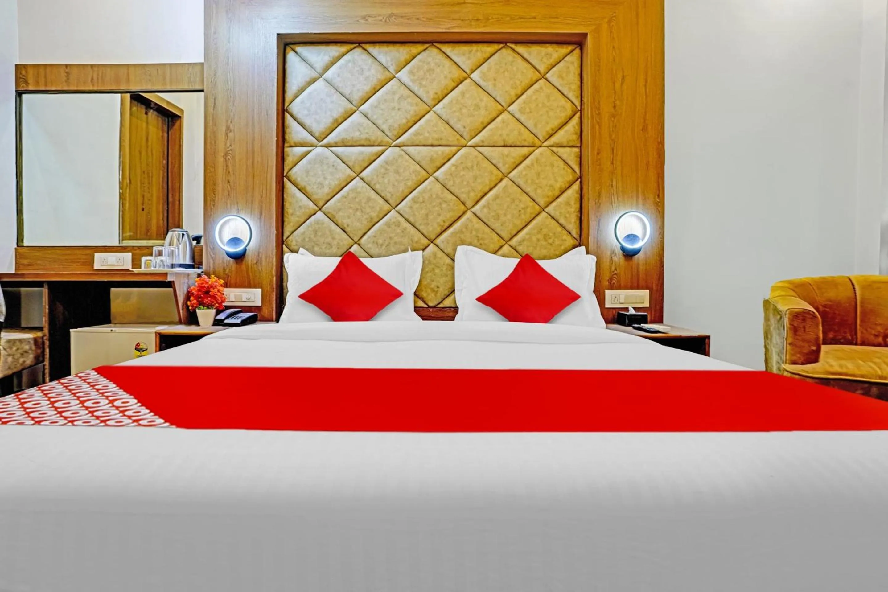 Bedroom, Bed in Super Hotel O Sunrise Suites