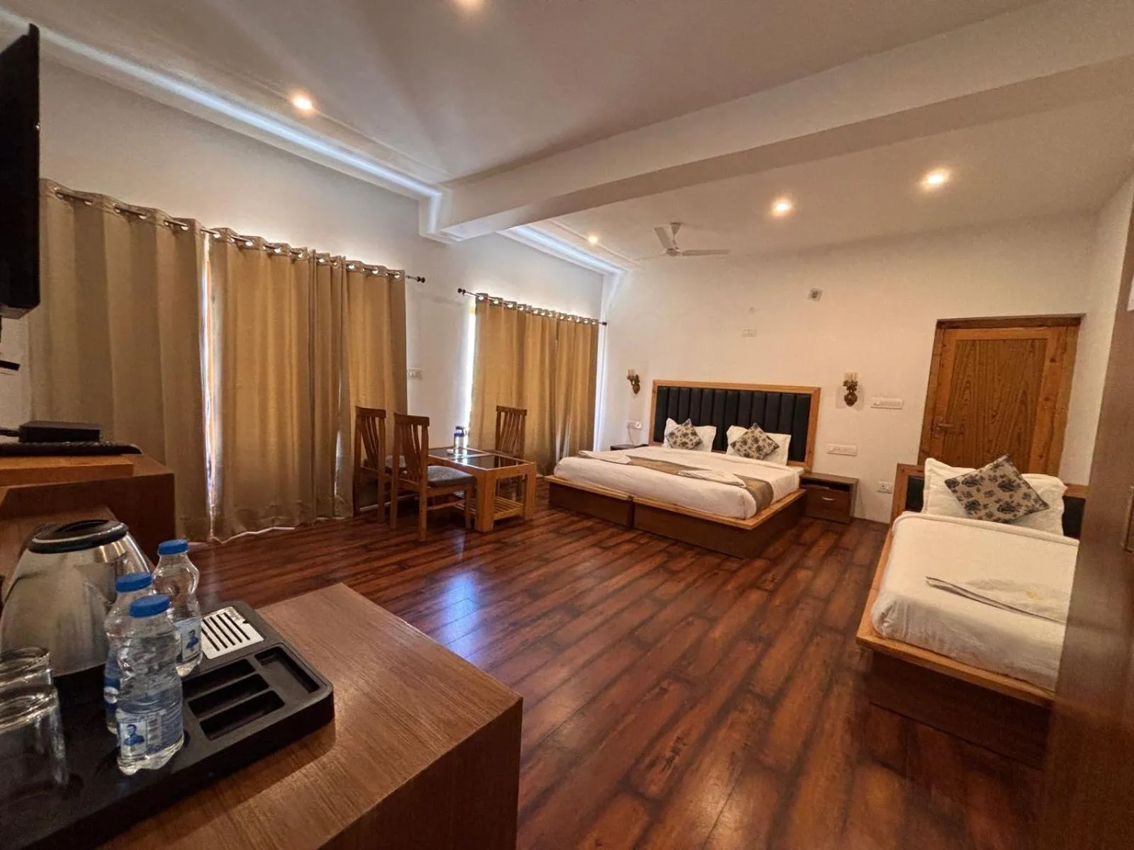 Bed in LADAKH ODYSSEY Hotel