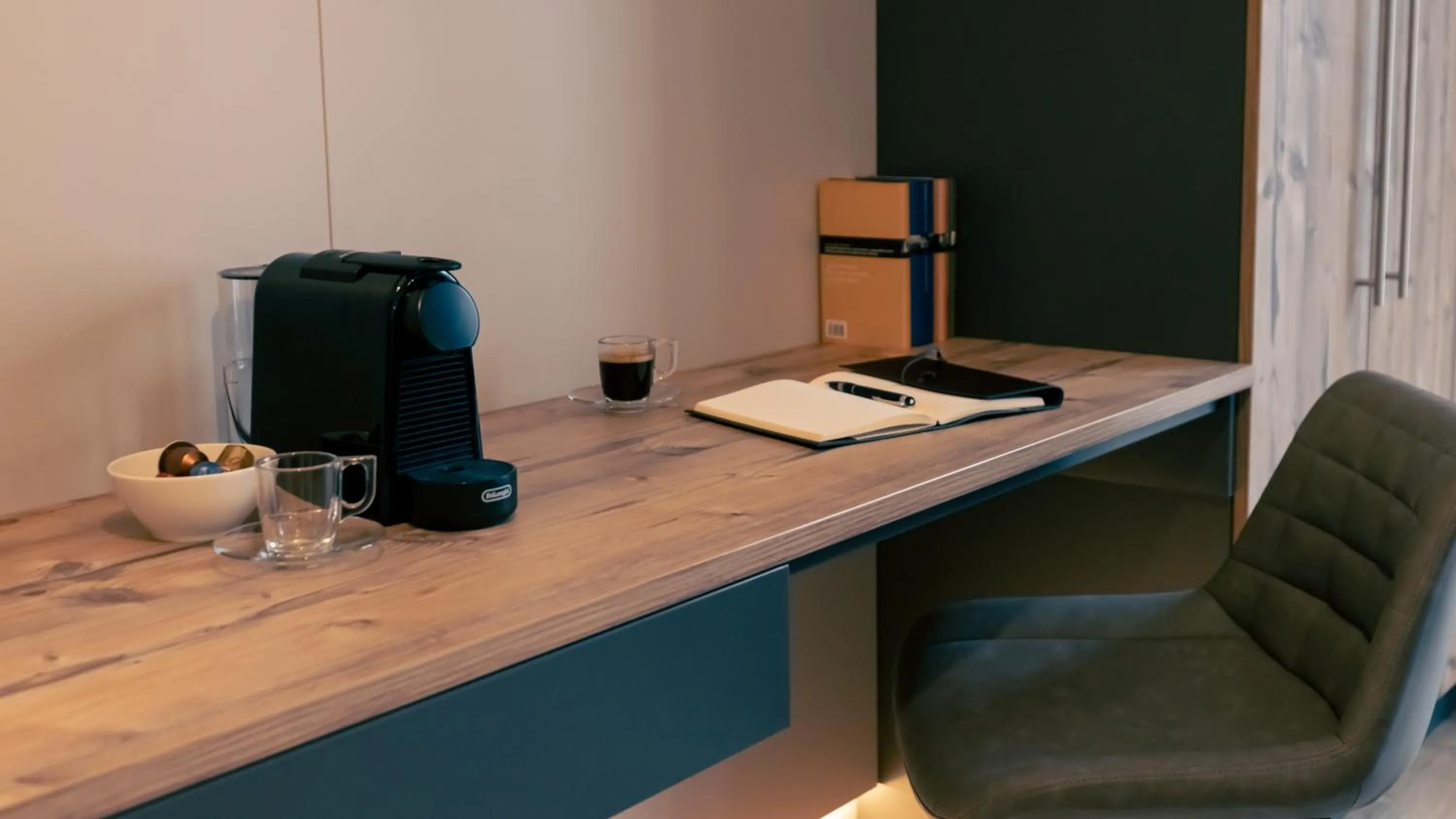 Coffee/tea facilities in SpreeBlau Apartments