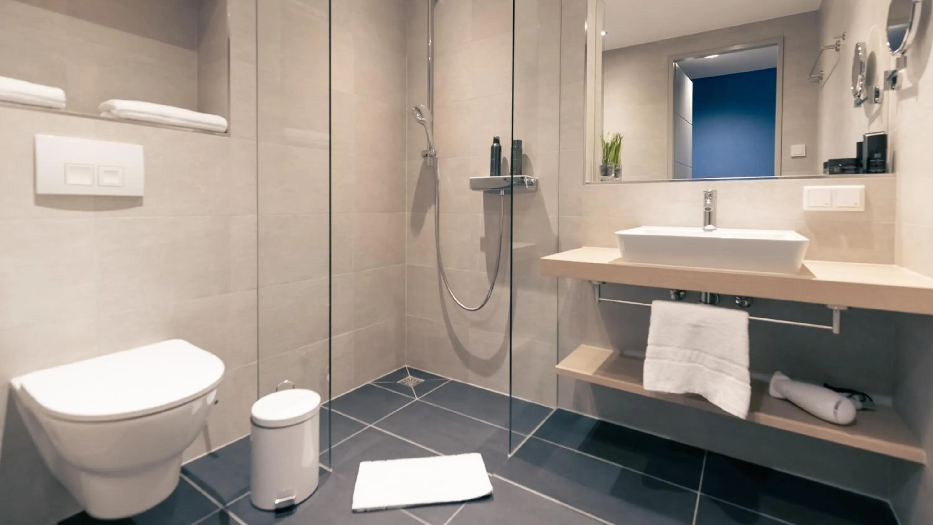 Bathroom in SpreeBlau Apartments