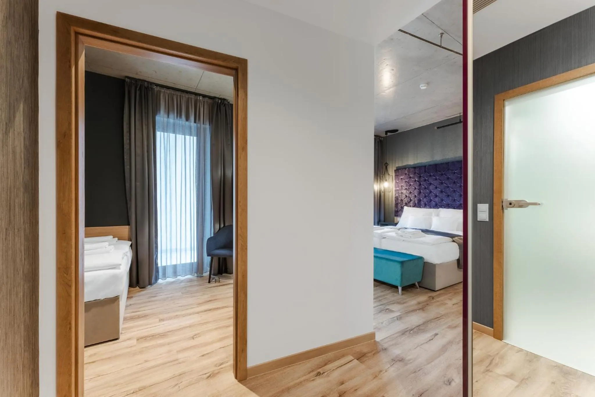 Photo of the whole room, Bed in Onyx Luxury Budapest