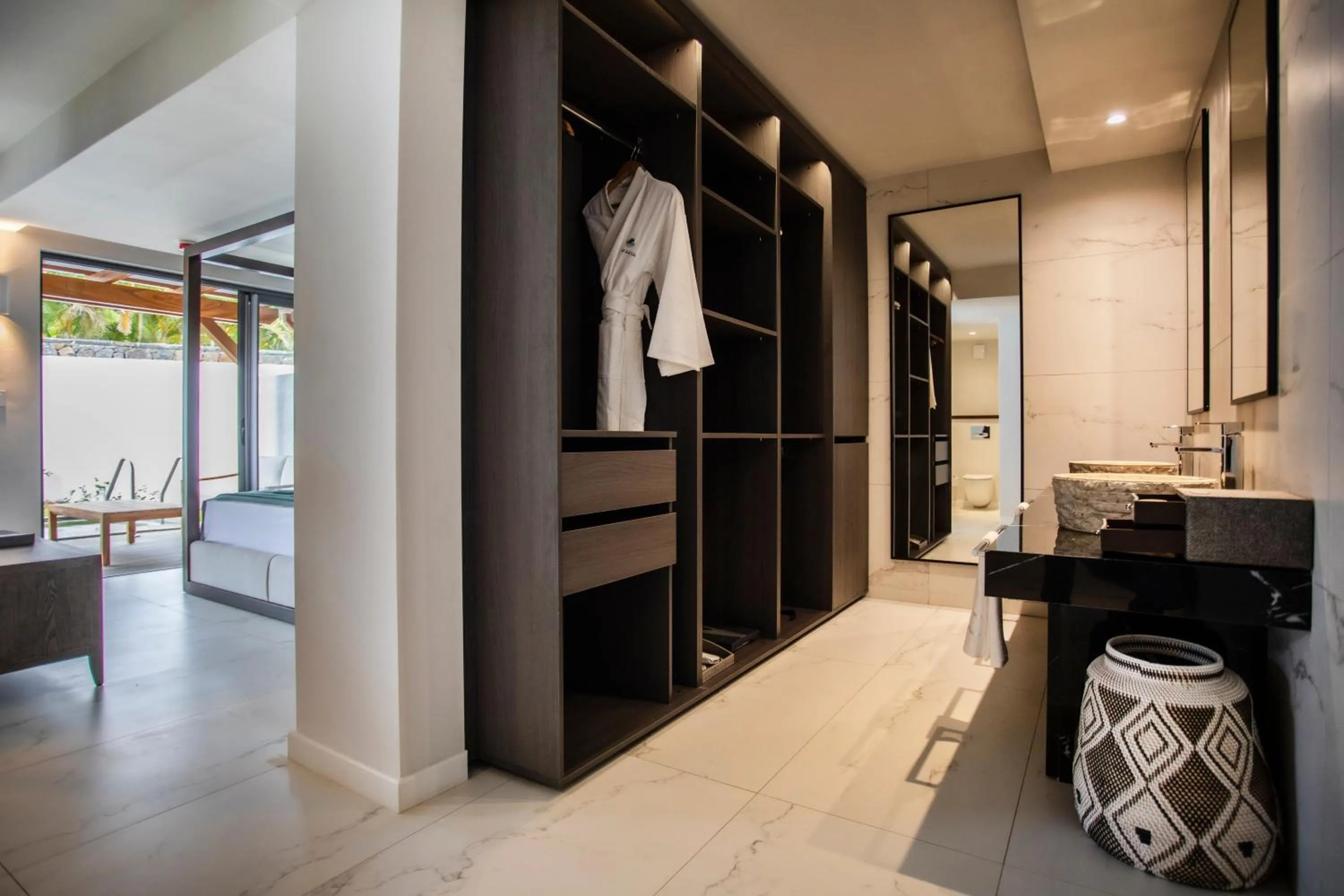 wardrobe in Sea Diamond Boutique Hotel & Spa by Sea Resorts