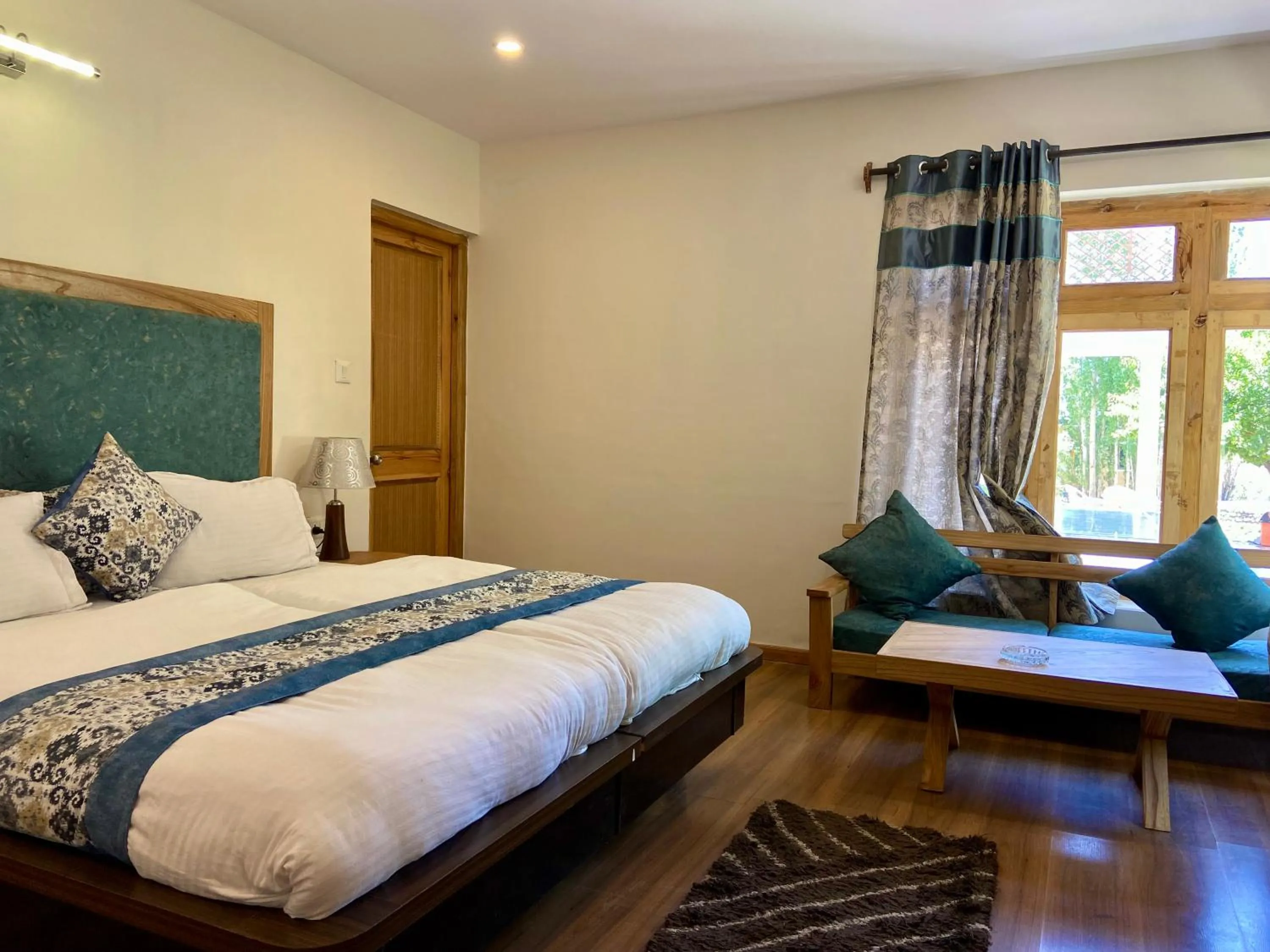 Bed in Hotel Palam Hills