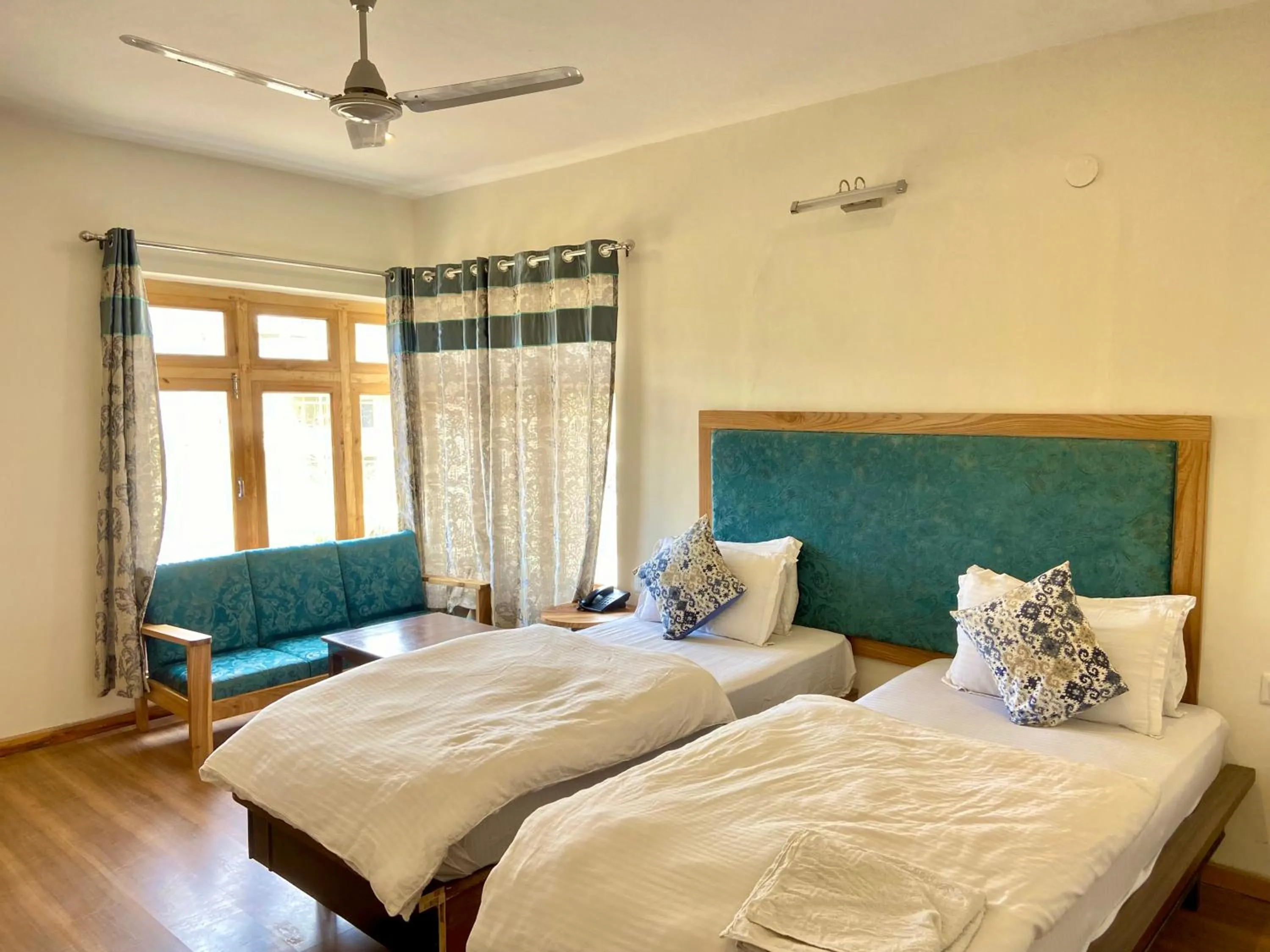 Bedroom, Bed in Hotel Palam Hills