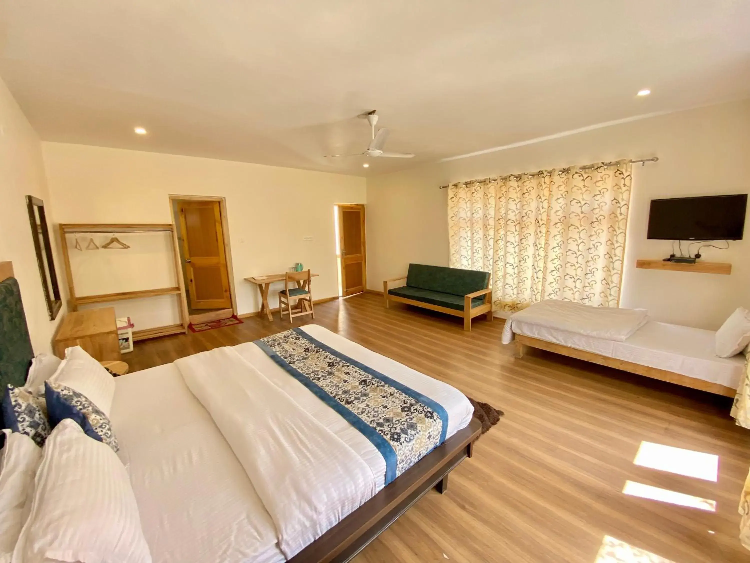 Deluxe Triple Room - single occupancy in Hotel Palam Hills Deluxe Triple Room - single occupancy in Hotel Palam Hills