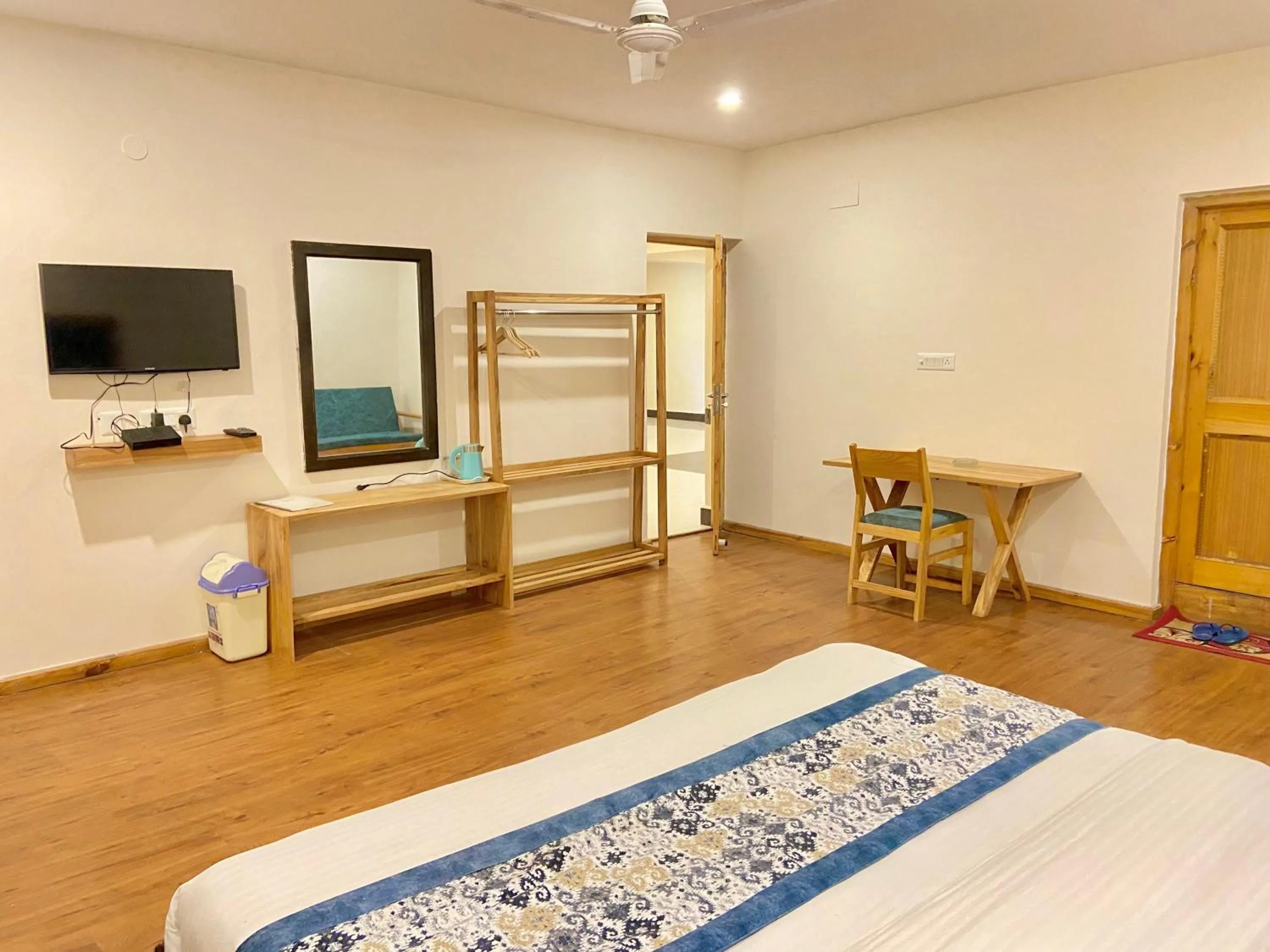 Bed in Hotel Palam Hills