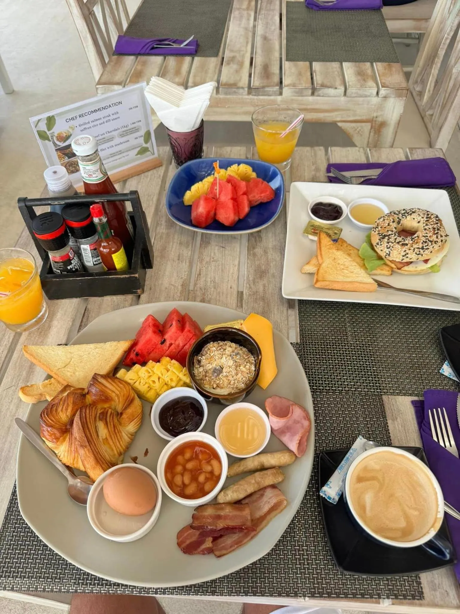 Food and drinks in Elephant Beach Club & Resort Samui